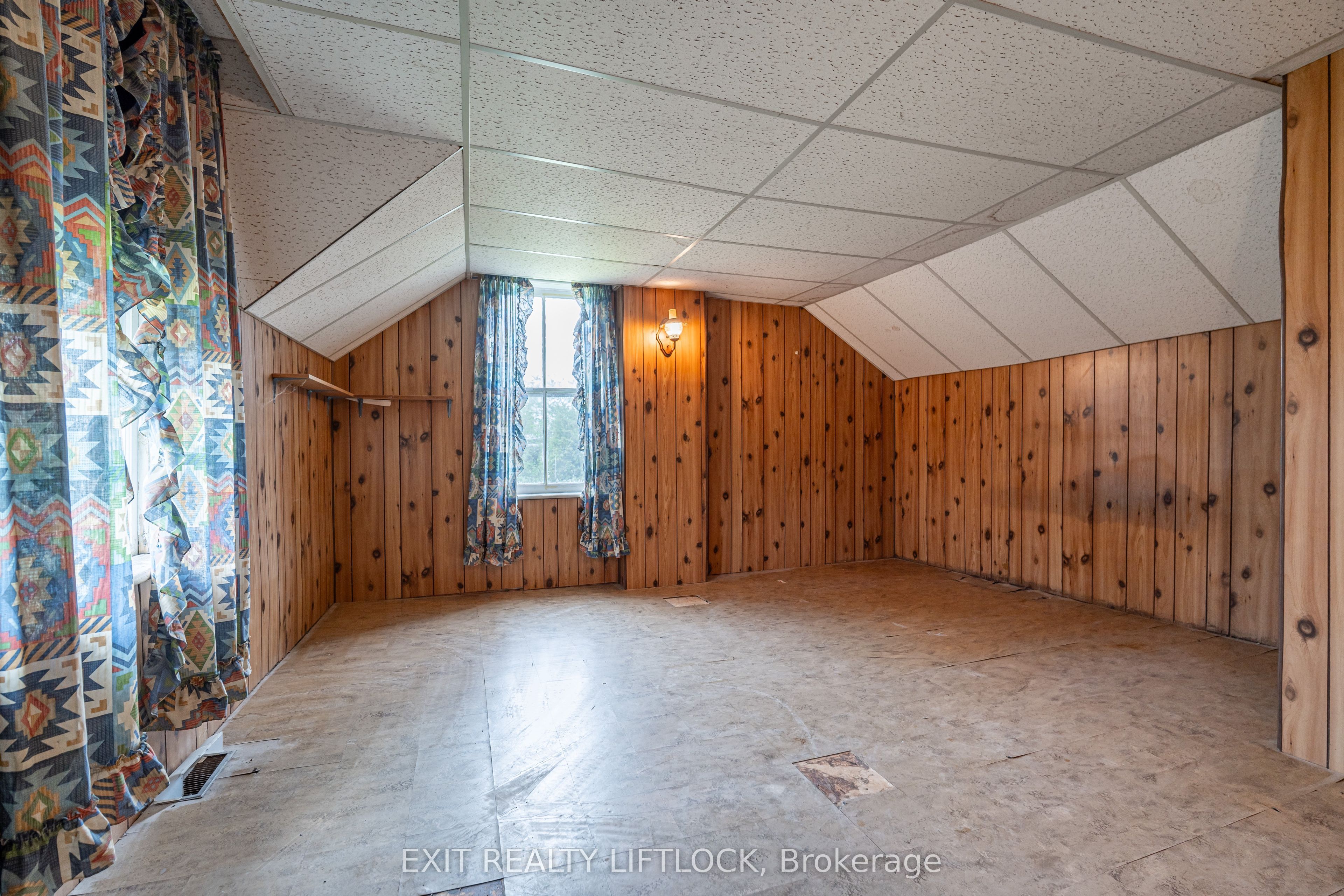 25 King Street W Property Photo 19