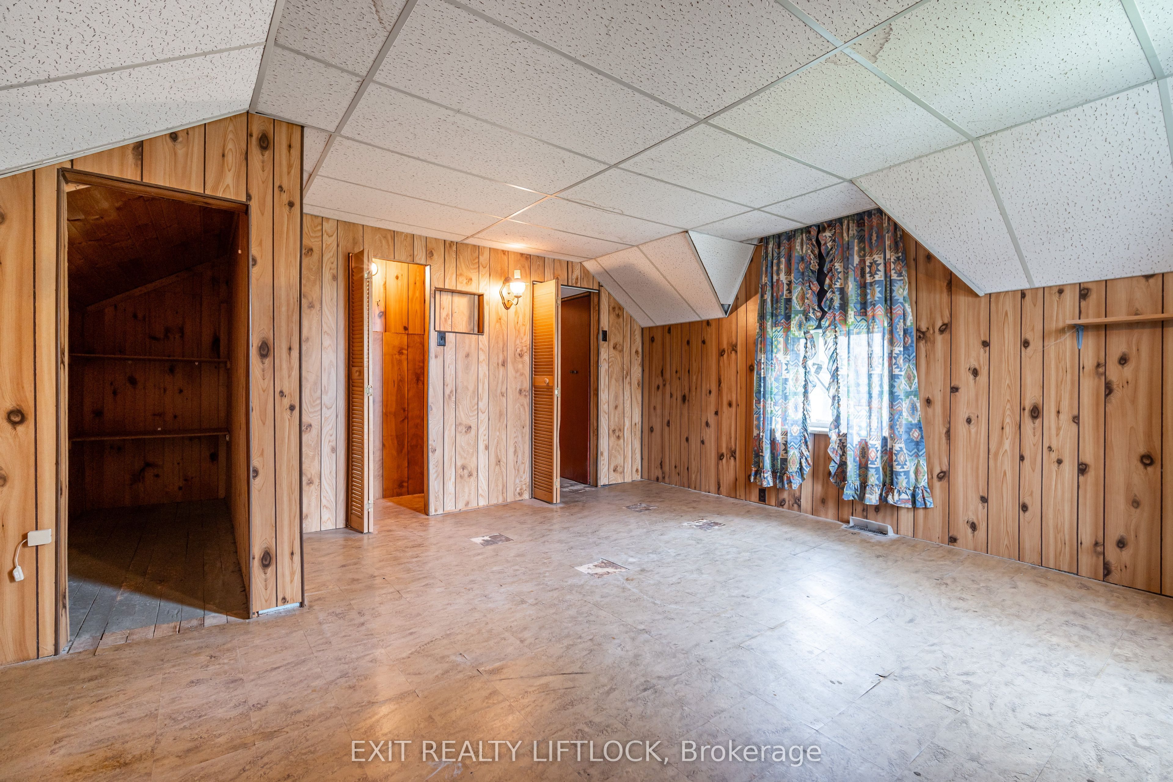25 King Street W Property Photo 20