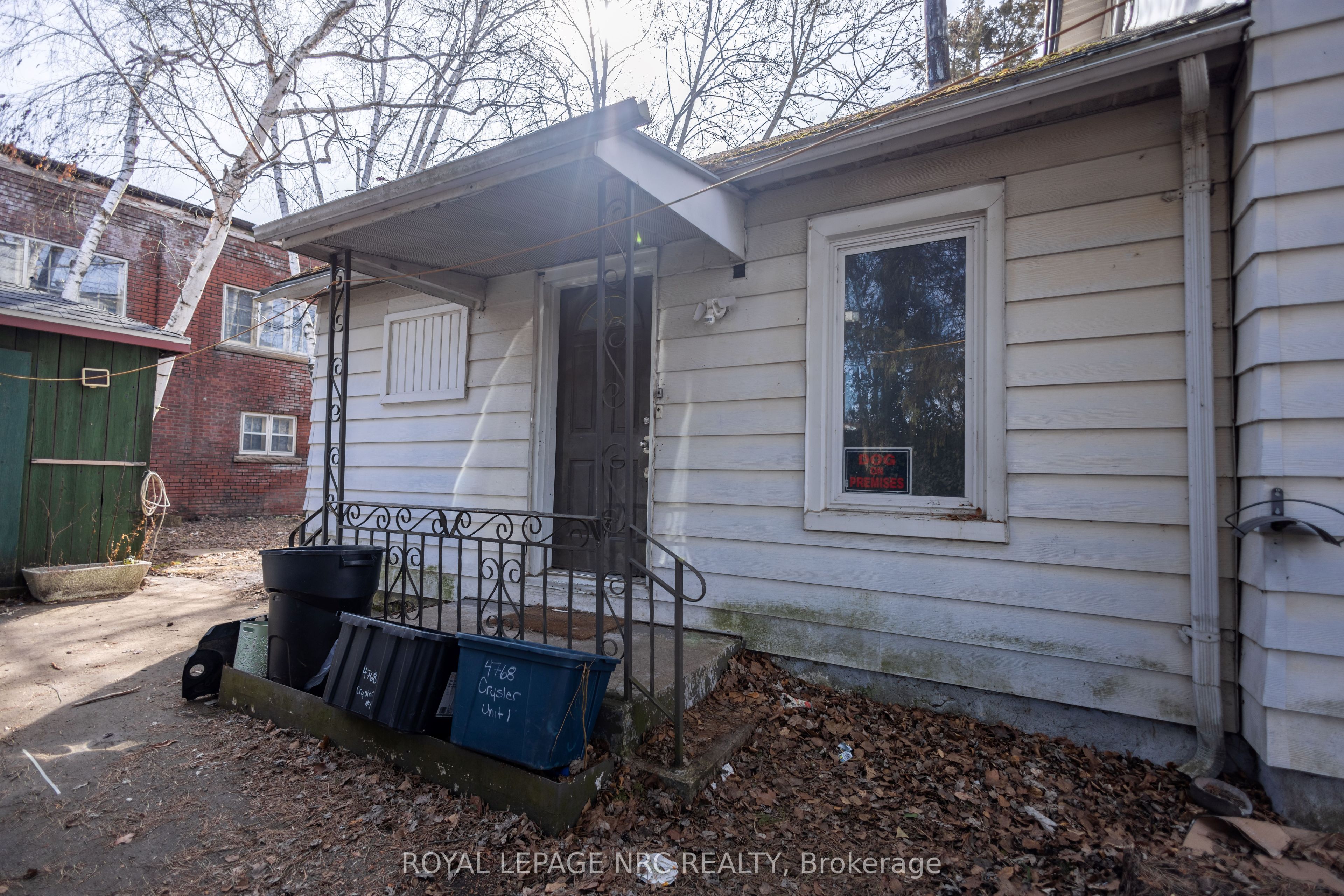 4768 Crysler Ave Property Photo 6