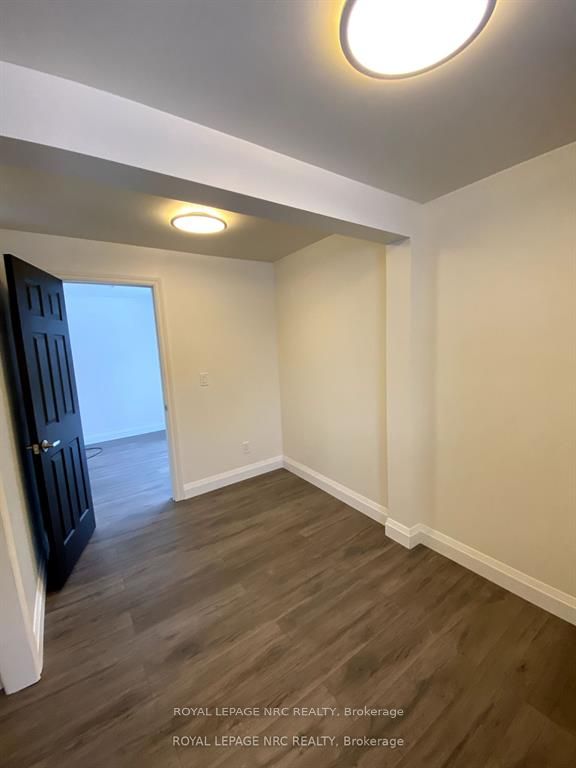 4768 Crysler Ave Property Photo 38