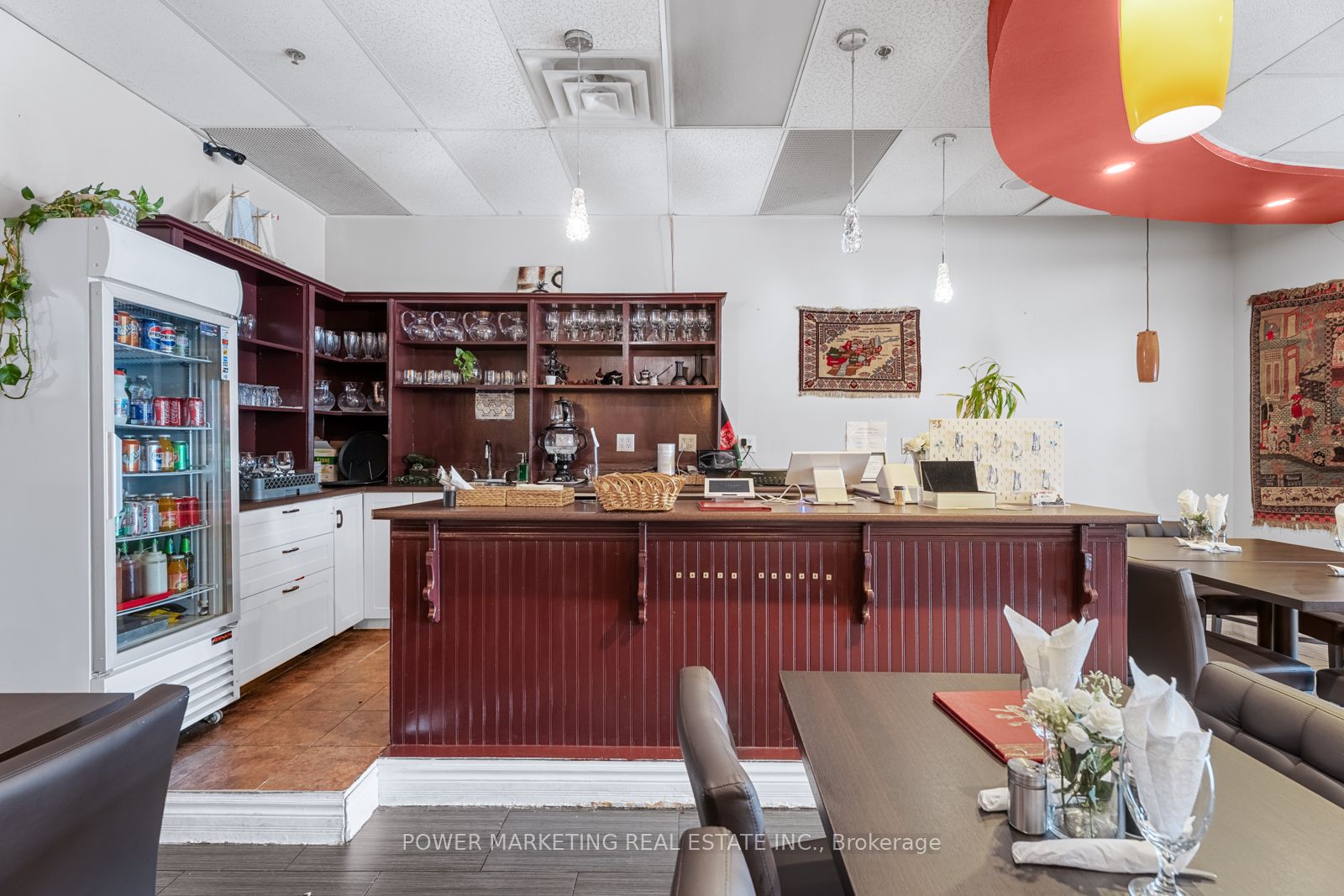 2900 Woodroffe Ave Property Photo 12