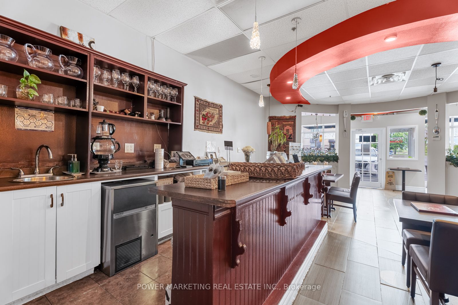 2900 Woodroffe Ave Property Photo 13