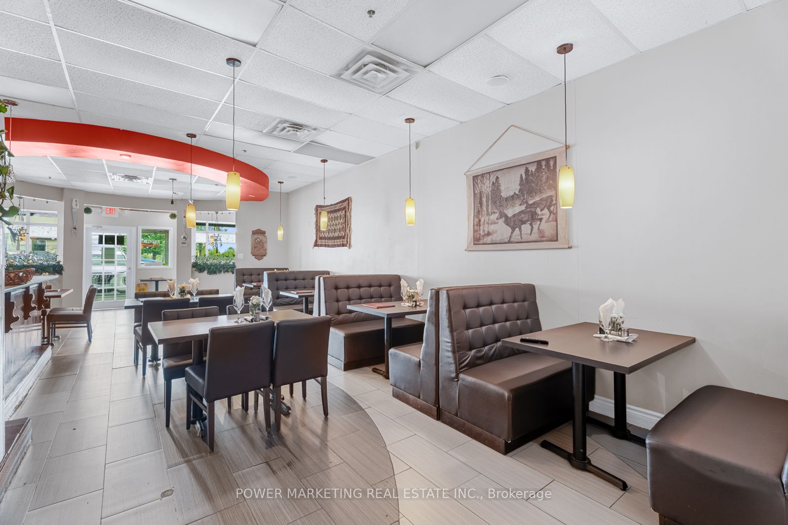 2900 Woodroffe Ave Property Photo 14