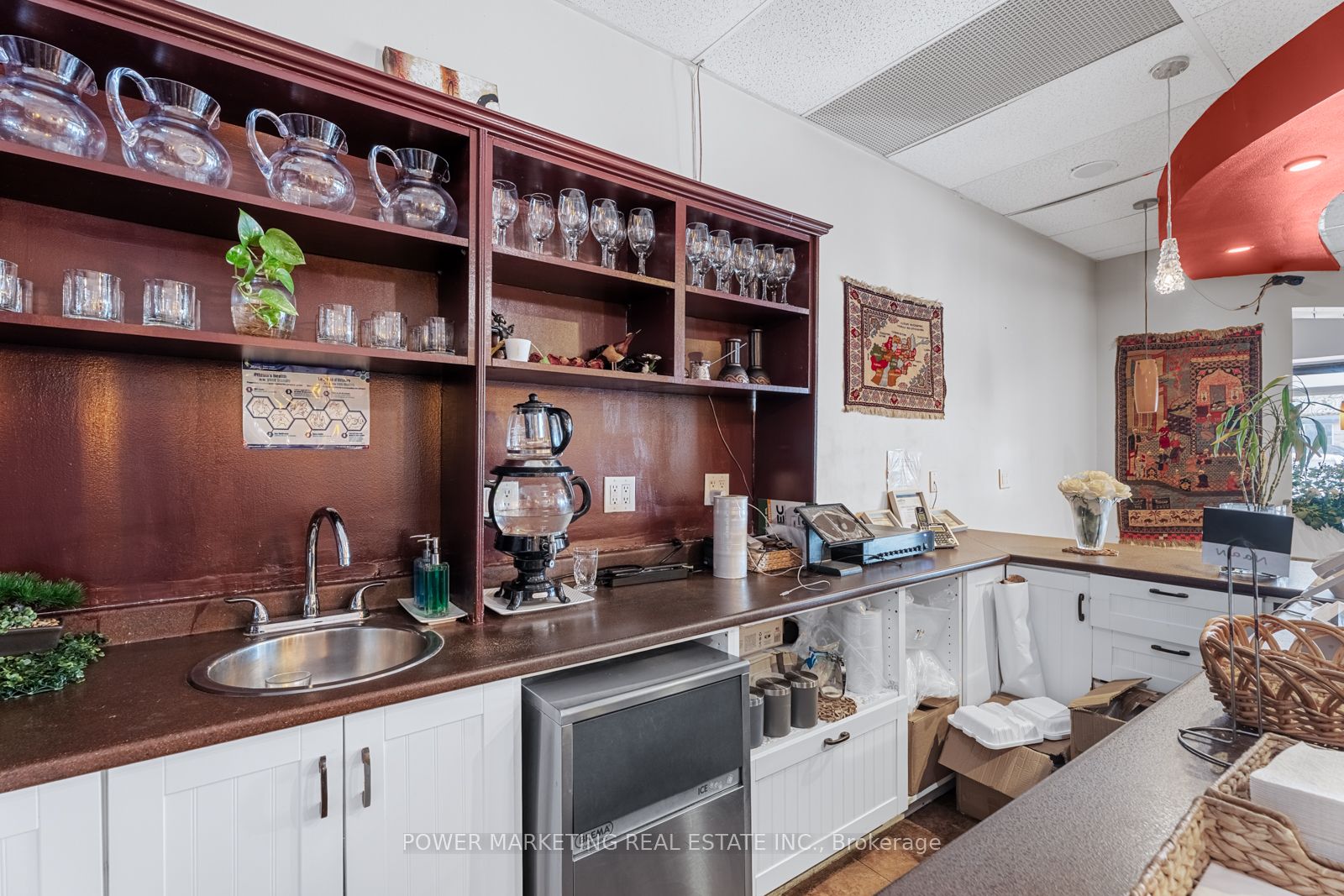 2900 Woodroffe Ave Property Photo 16