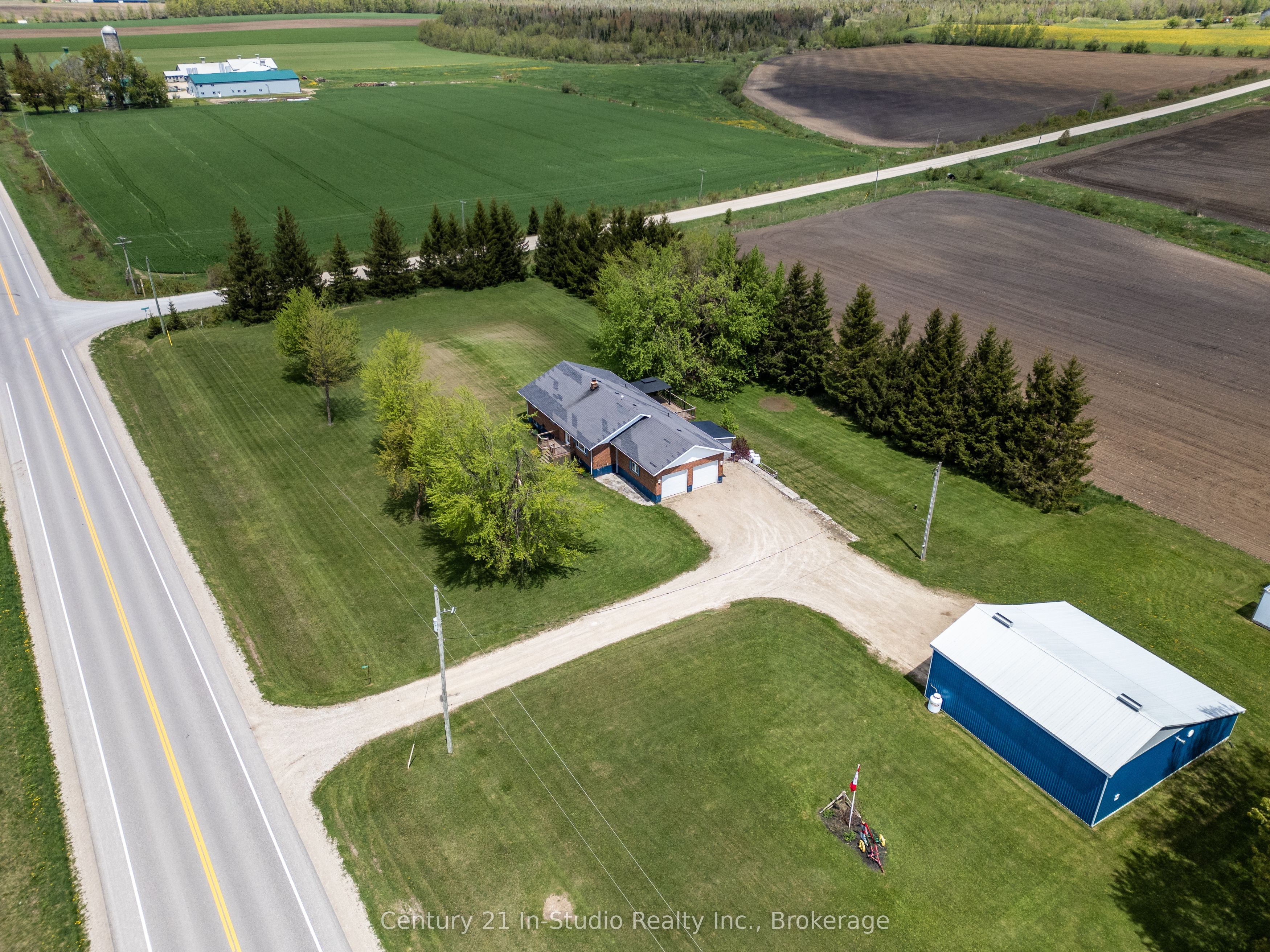 311817 Grey Road 8 Property Photo 1