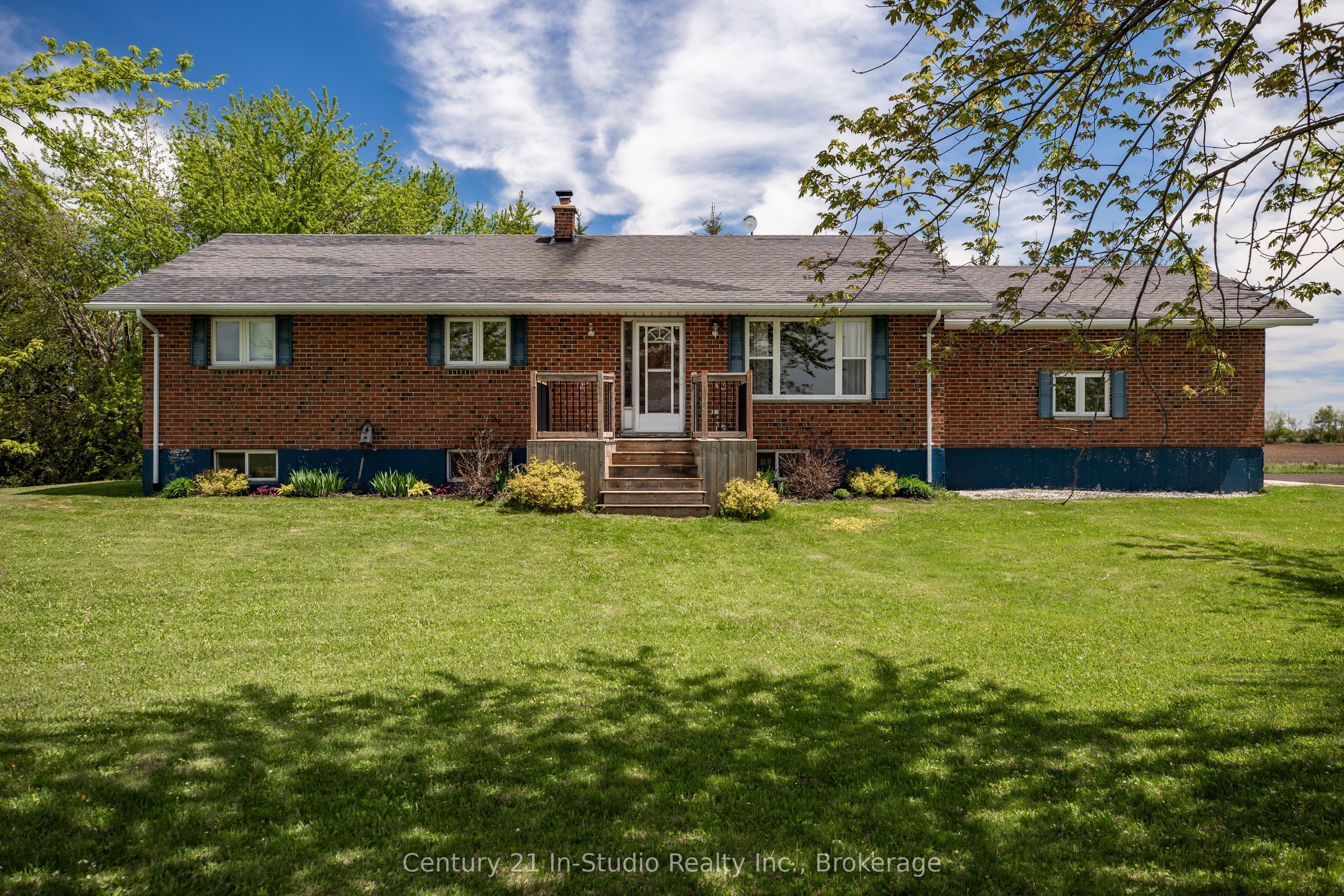 311817 Grey Road 8 Property Photo 3