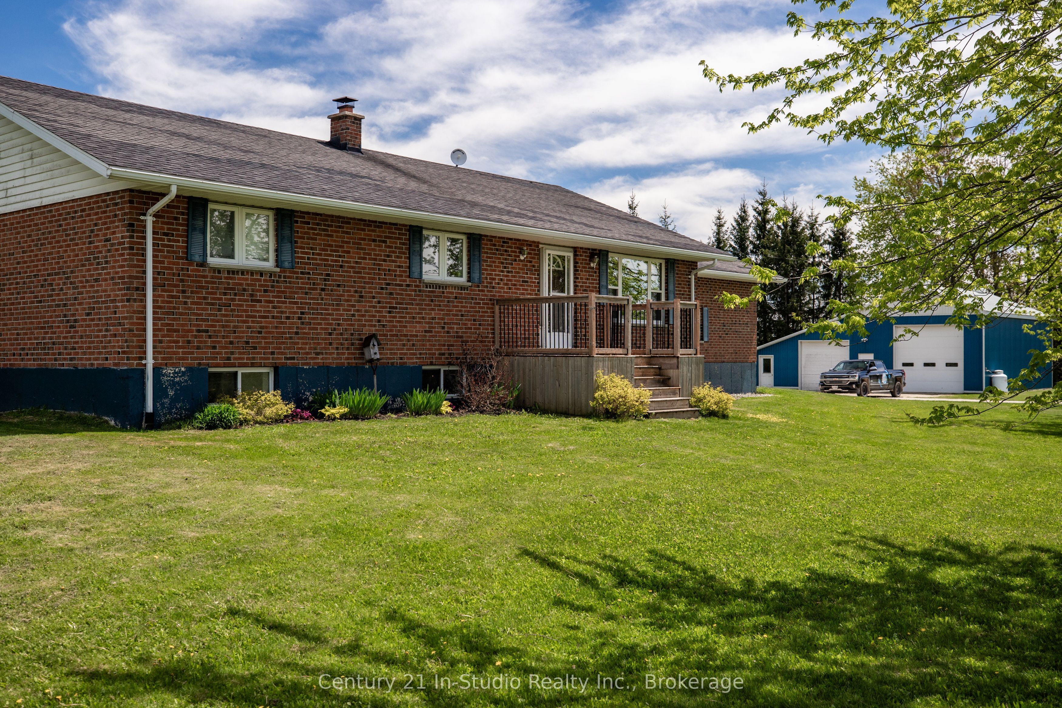 311817 Grey Road 8 Property Photo 6