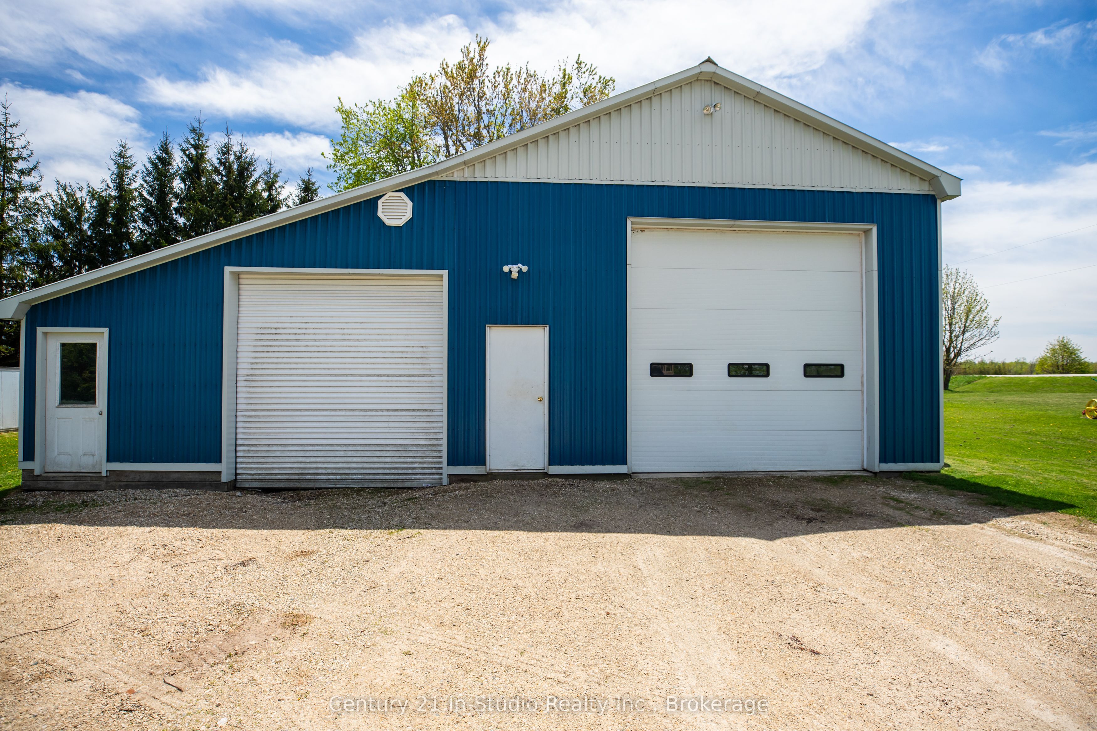 311817 Grey Road 8 Property Photo 9