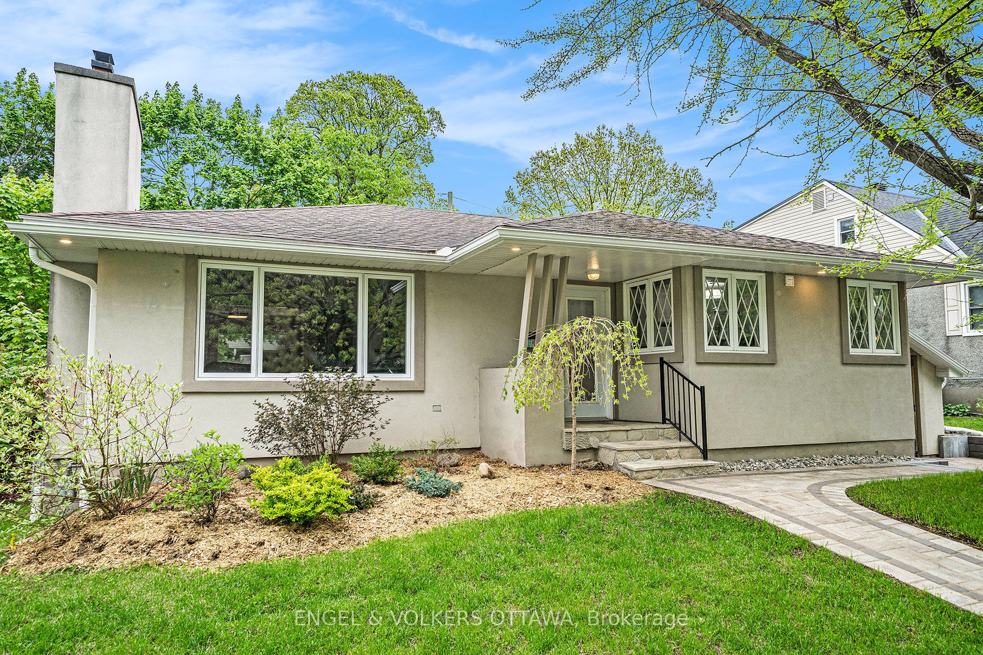 1431 Cavendish Road Property Photo 1