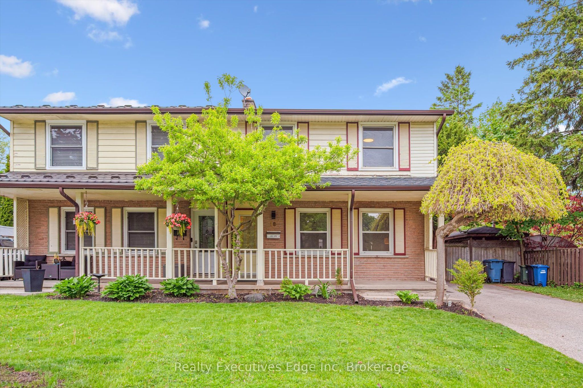 18 Windermere Court Property Photo 1