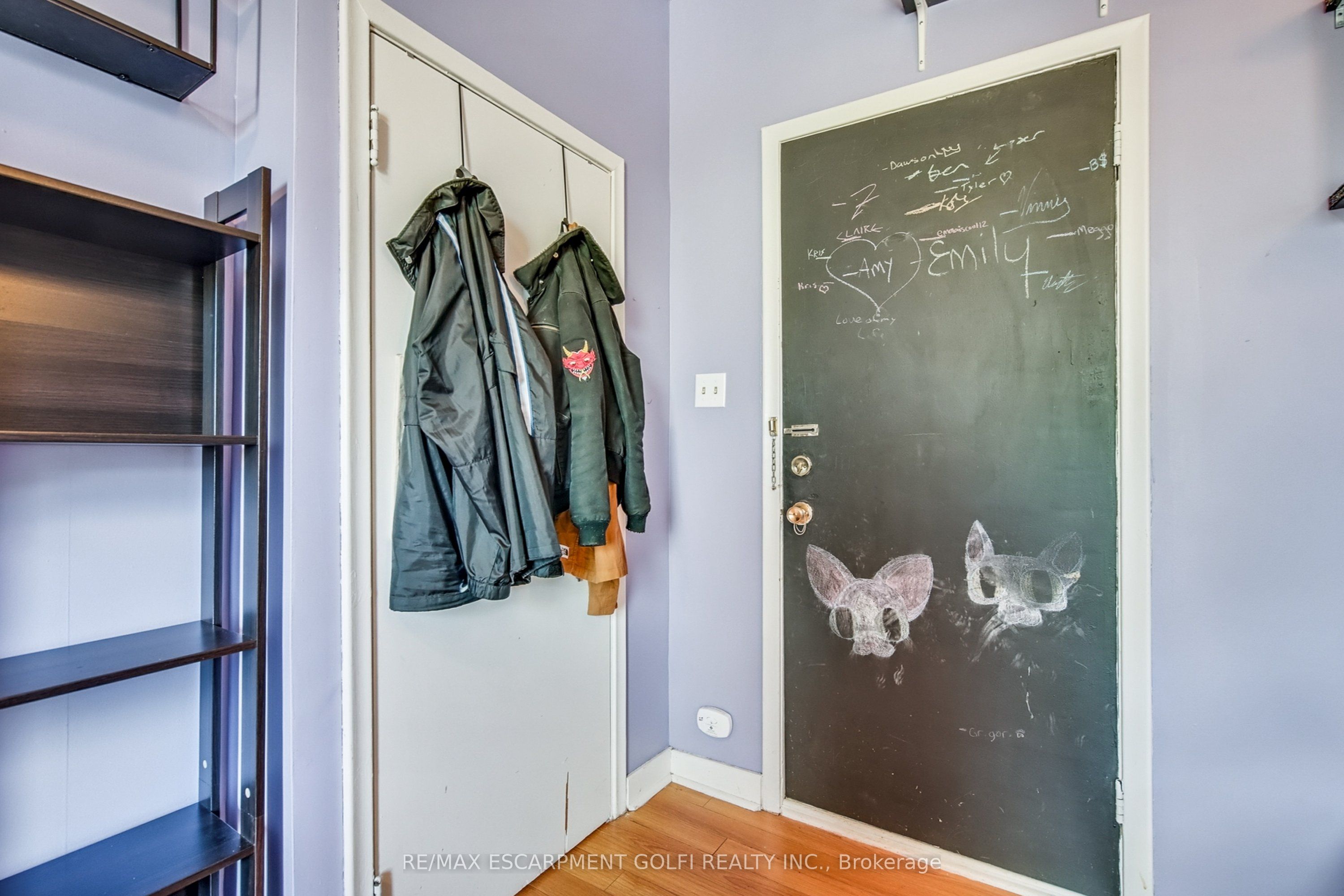 393 King St W Property Photo 22