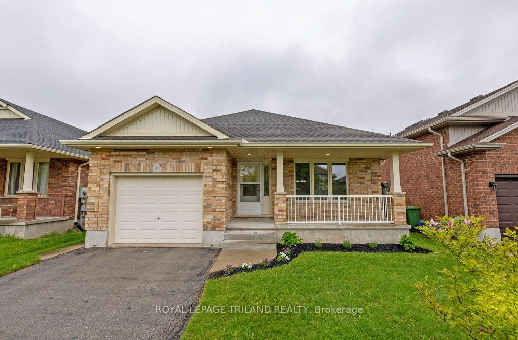 106 Hagerman Cres Property Photo 1