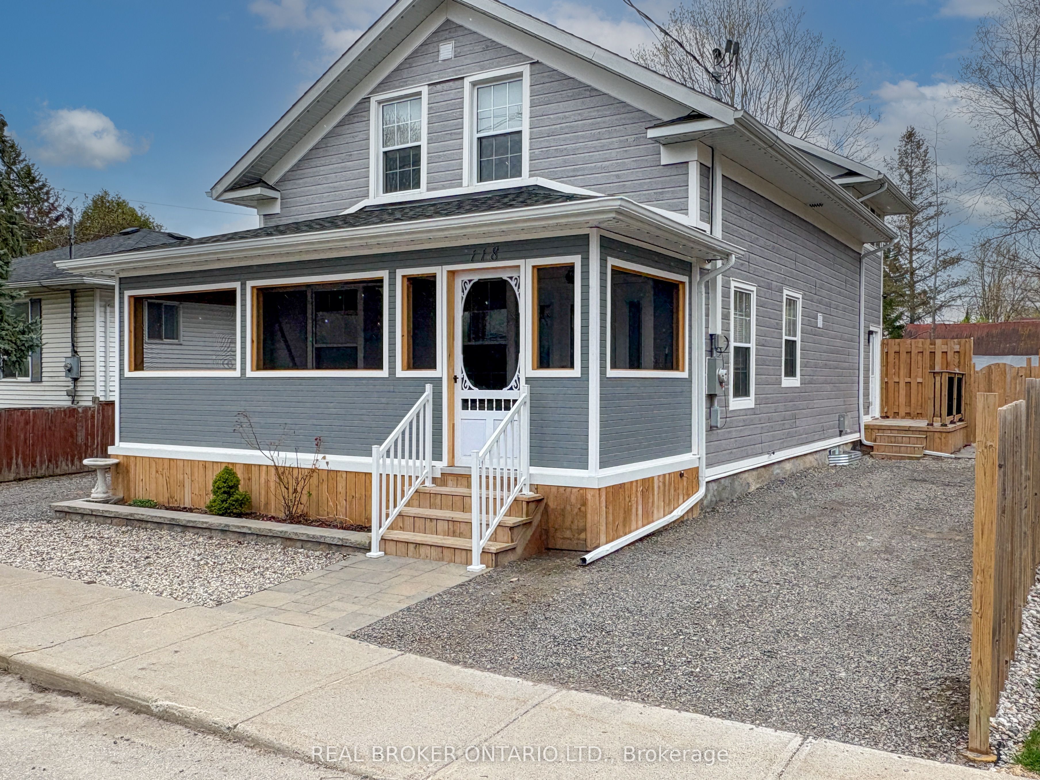 118 Brock Street Property Photo 1