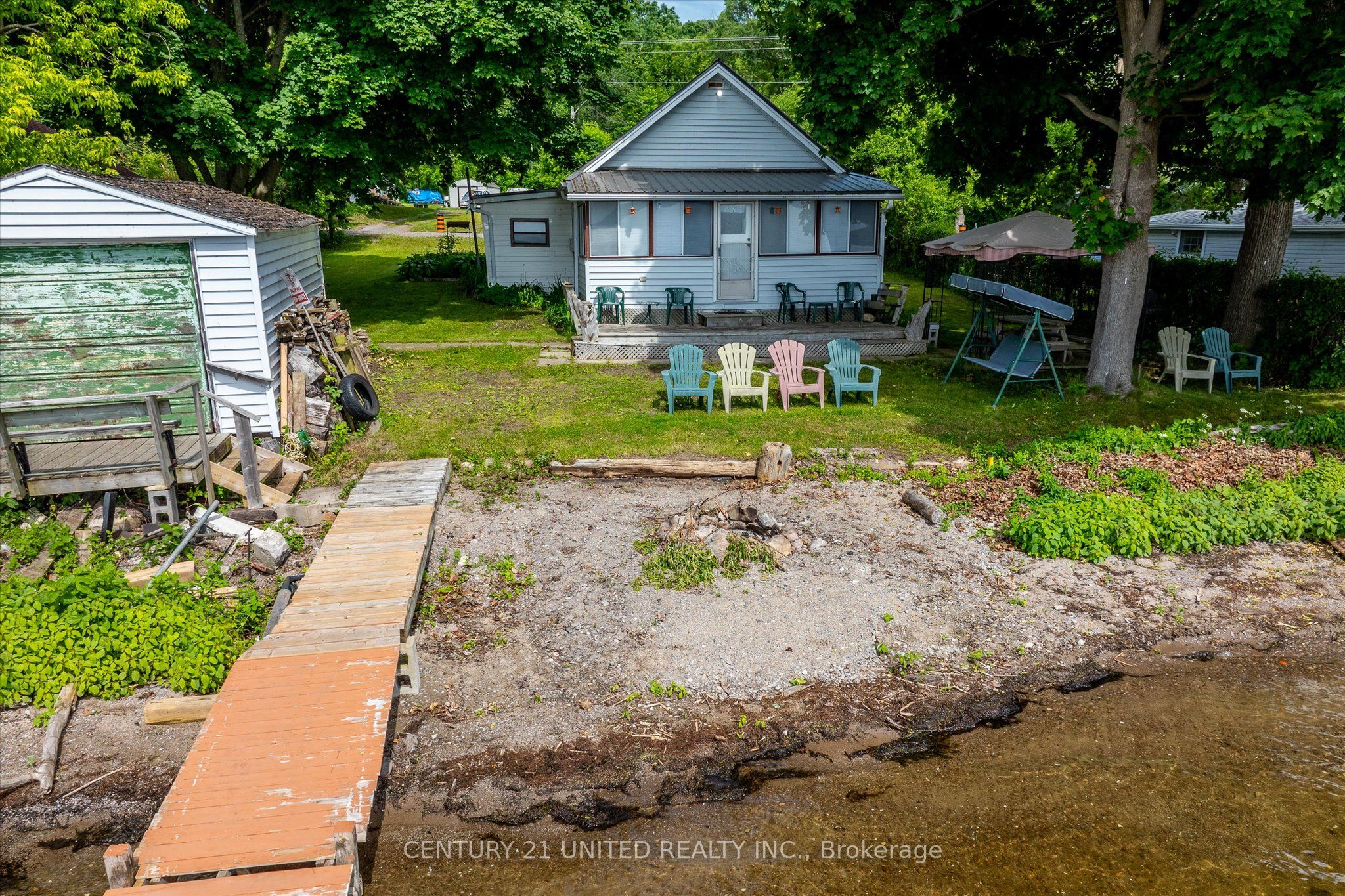 223 Paudash Street Property Photo 3