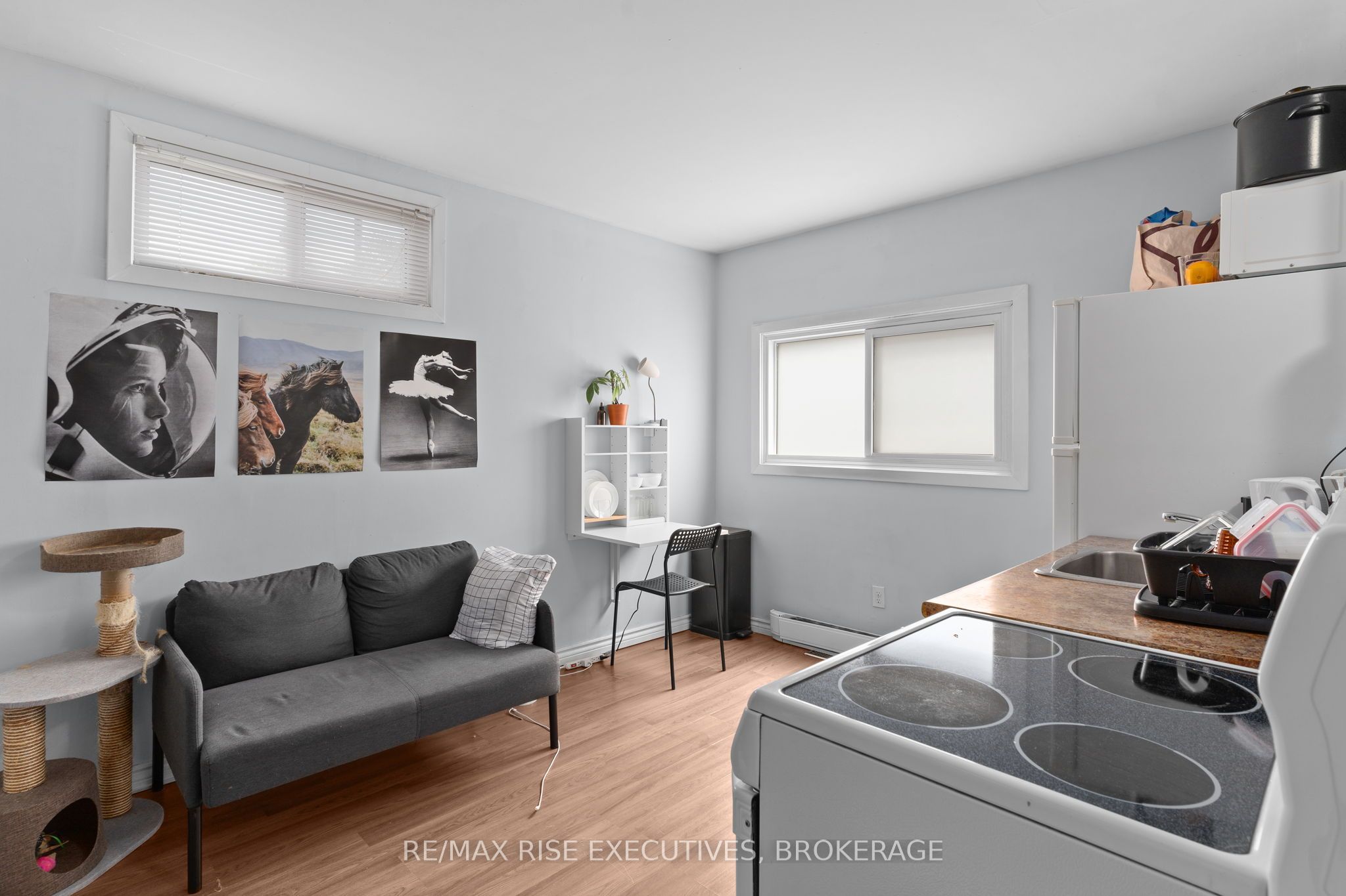 341 Division St Property Photo 19