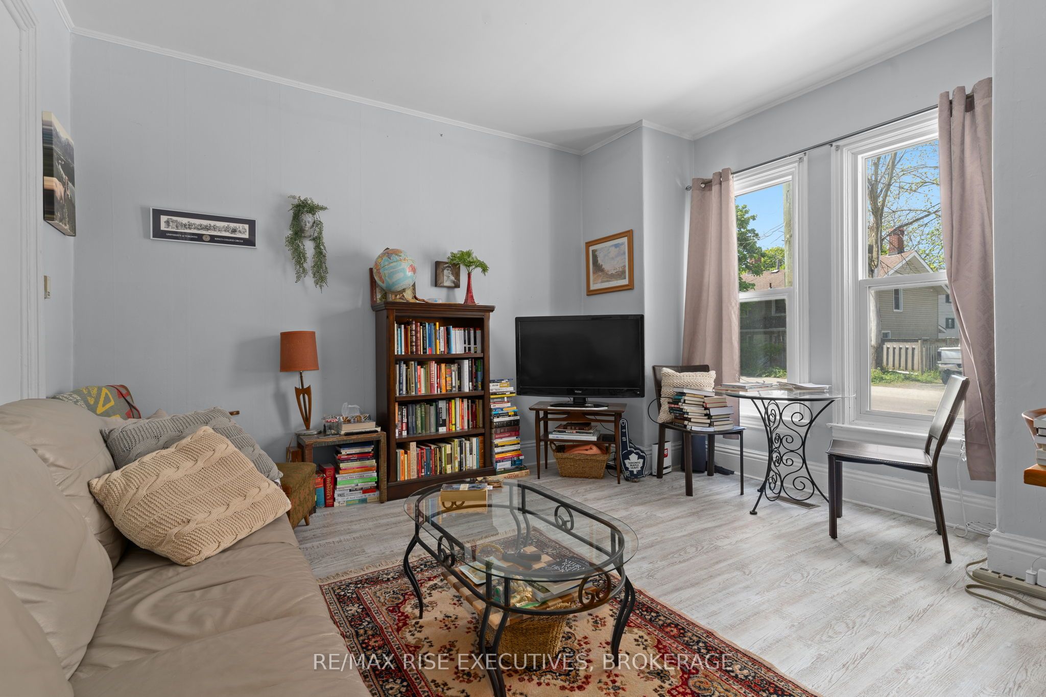 341 Division St Property Photo 24