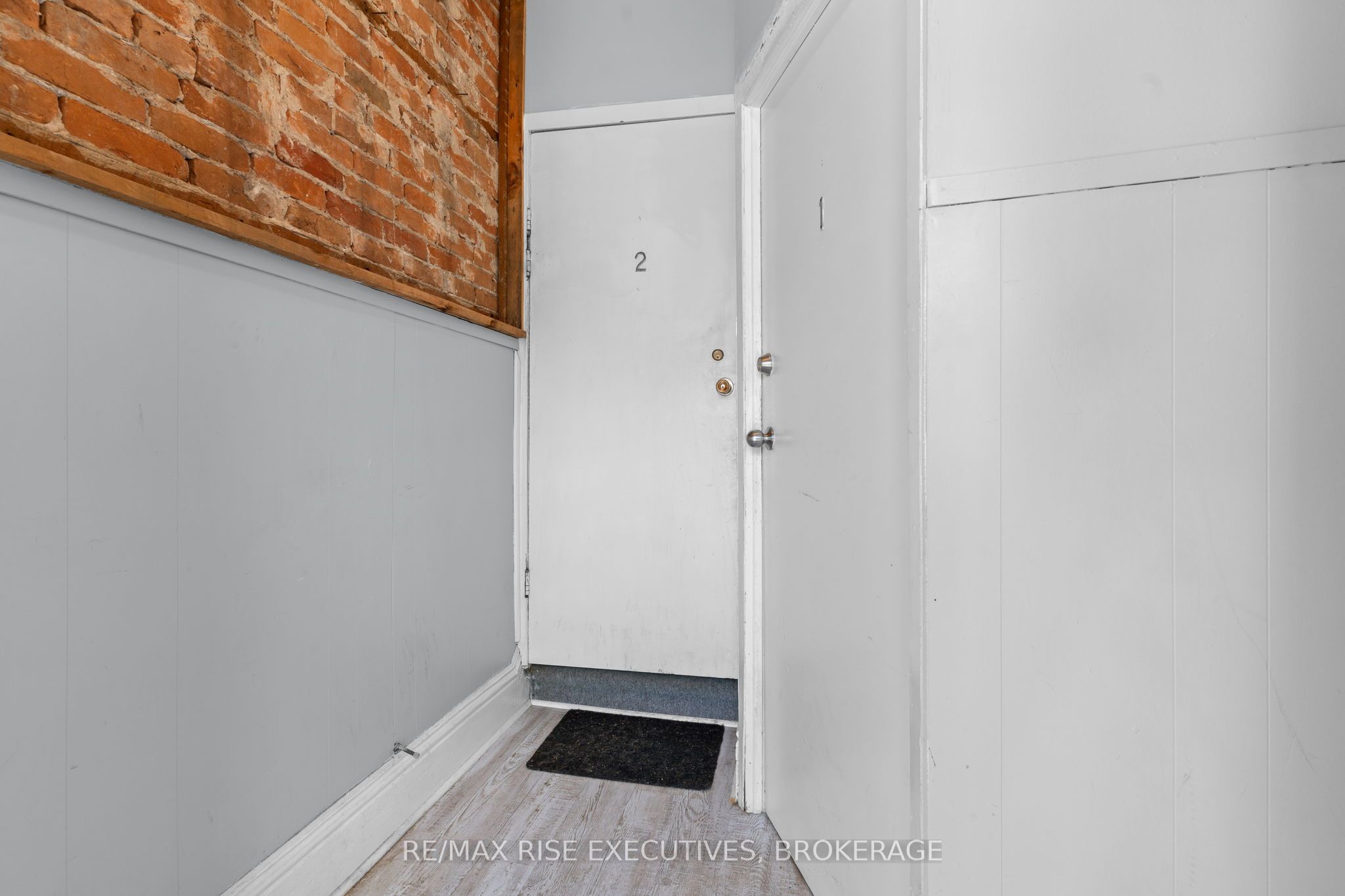 341 Division St Property Photo 26
