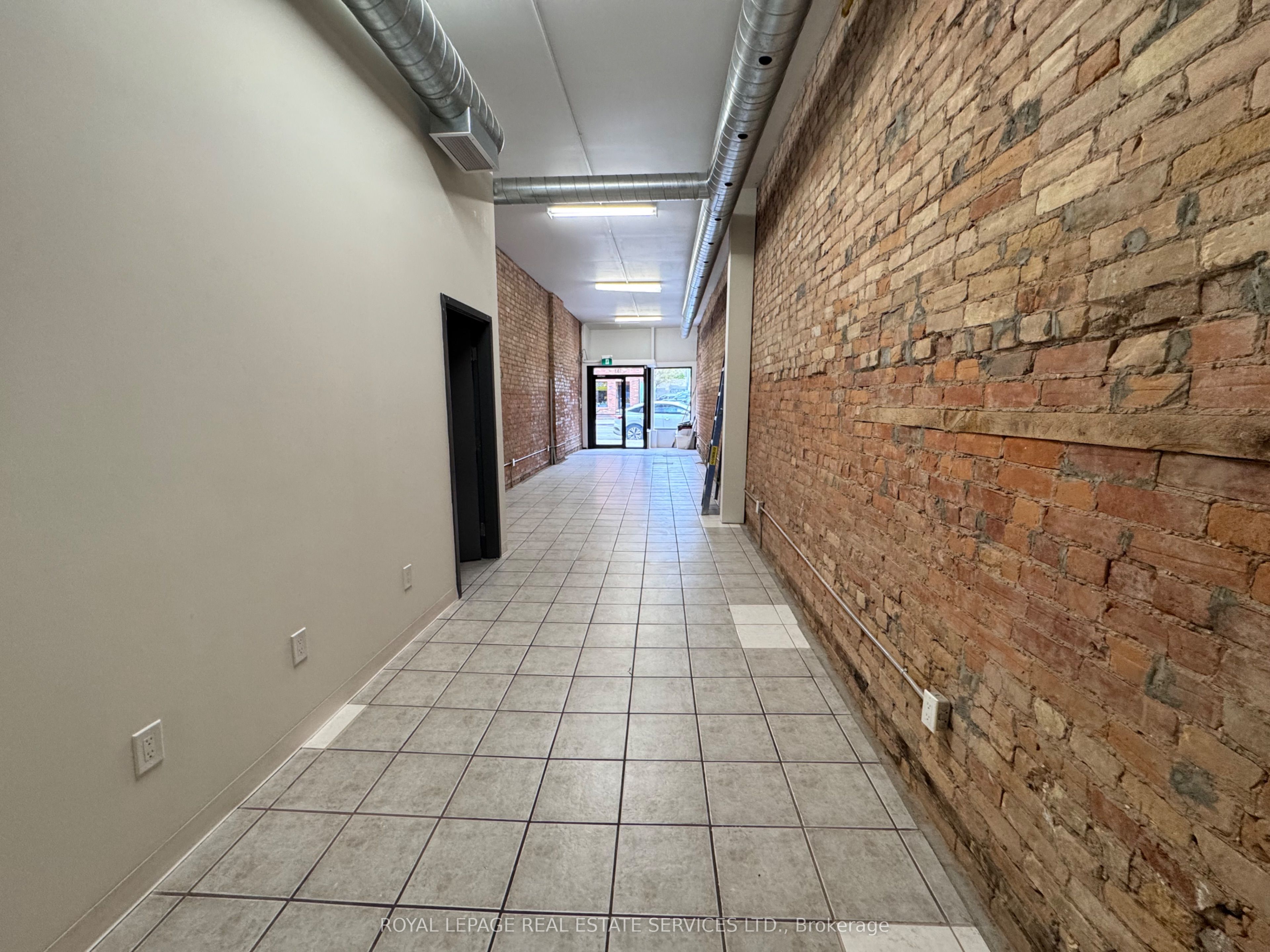 183 King Street Property Photo 6