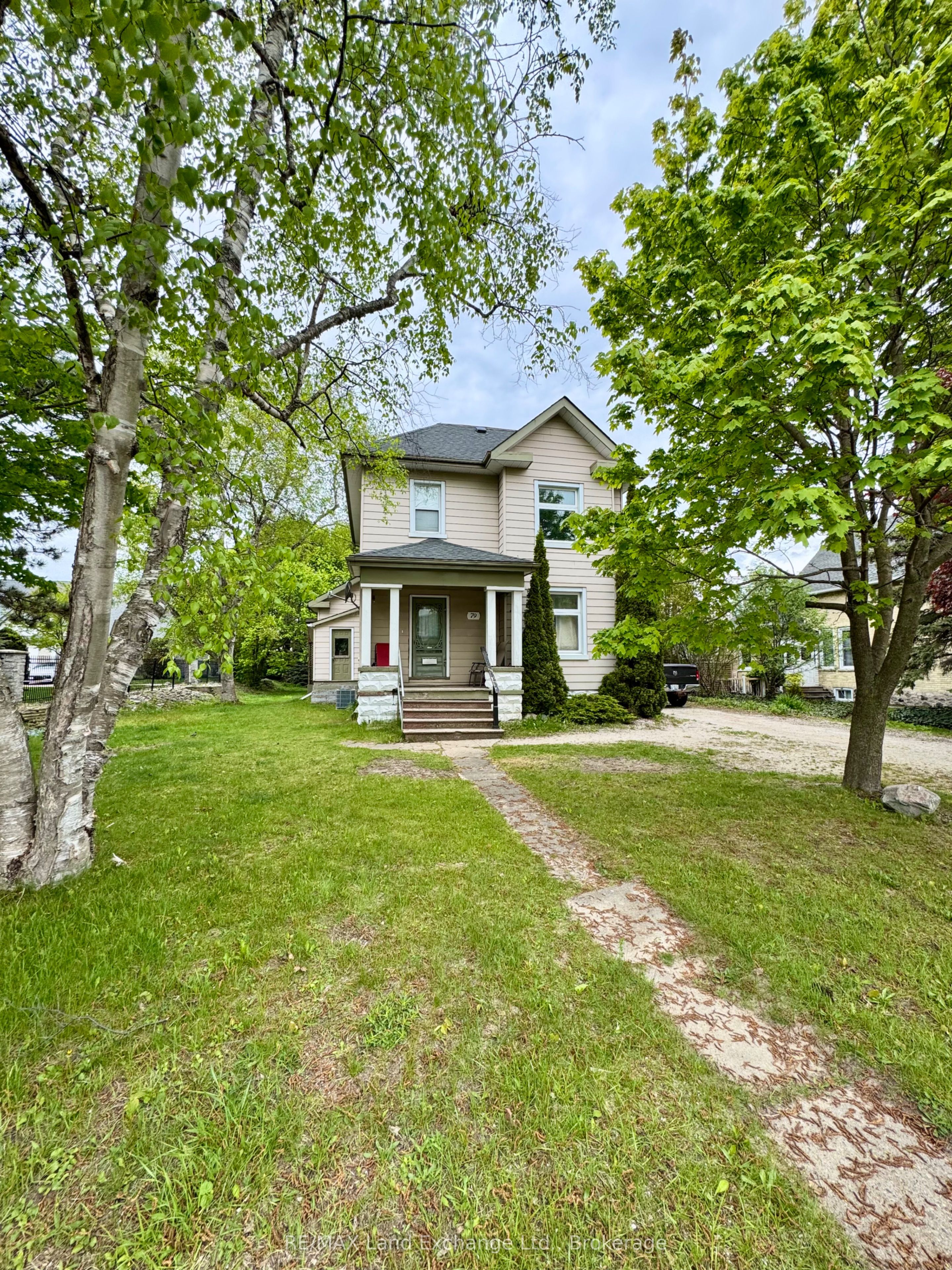79 Albert Street S Property Photo 1