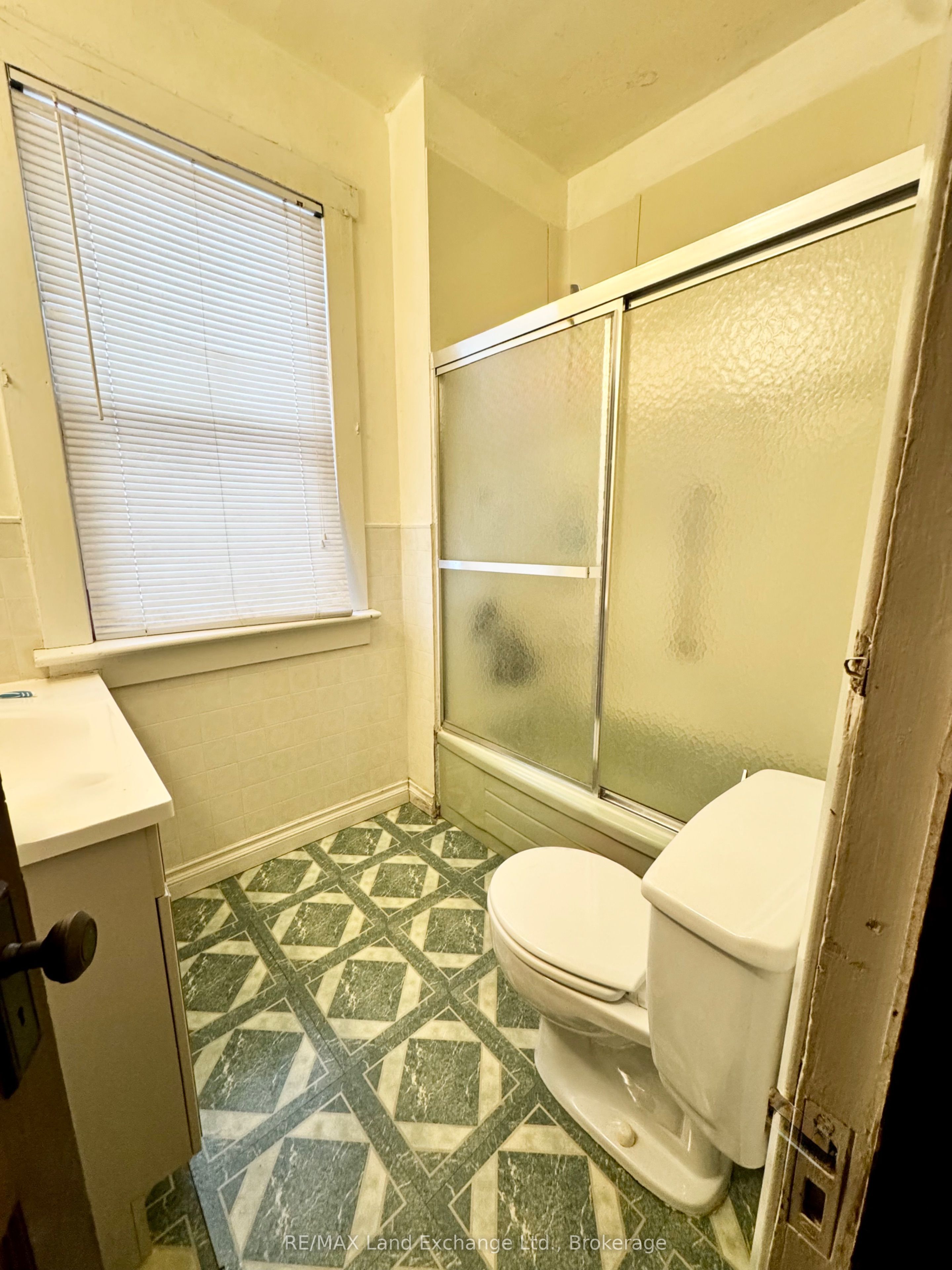 79 Albert Street S Property Photo 15