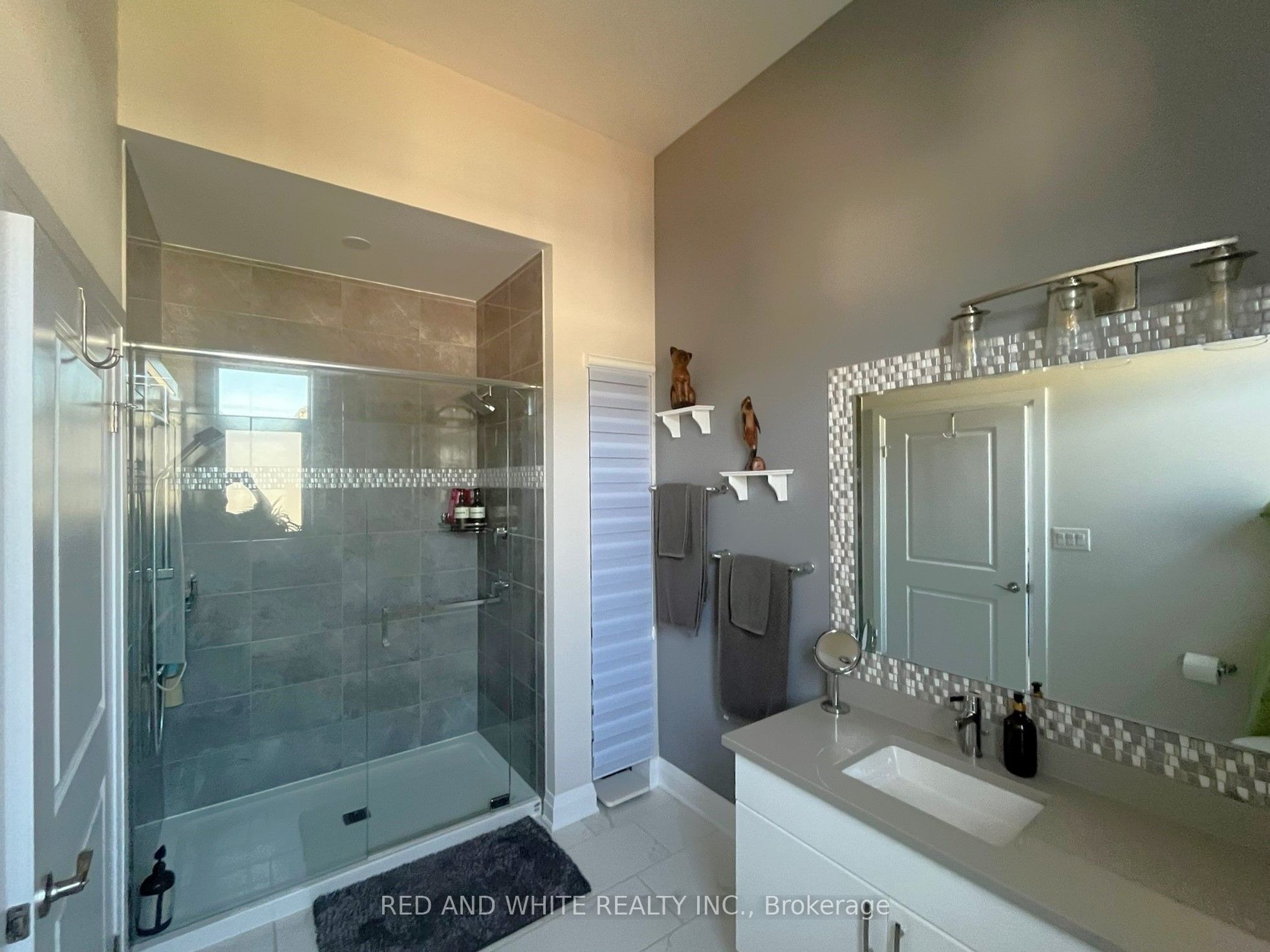 582 Mayapple Street Property Photo 20