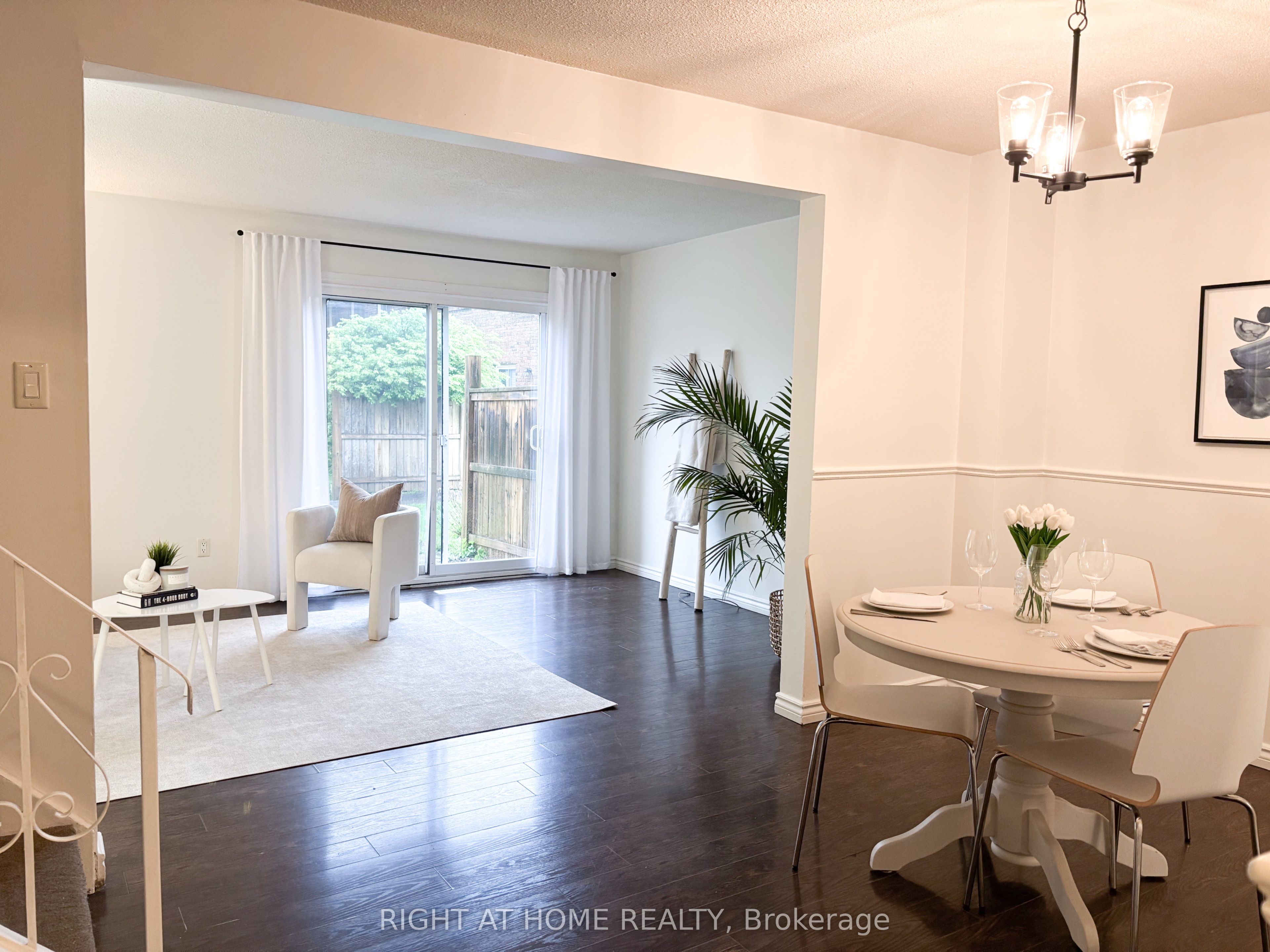 #37a - 30 Regent Avenue Property Photo 2