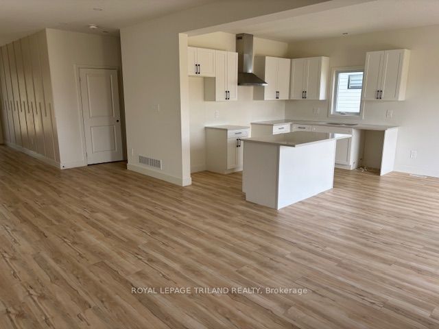 1524 Twilite Boulevard Property Photo 3