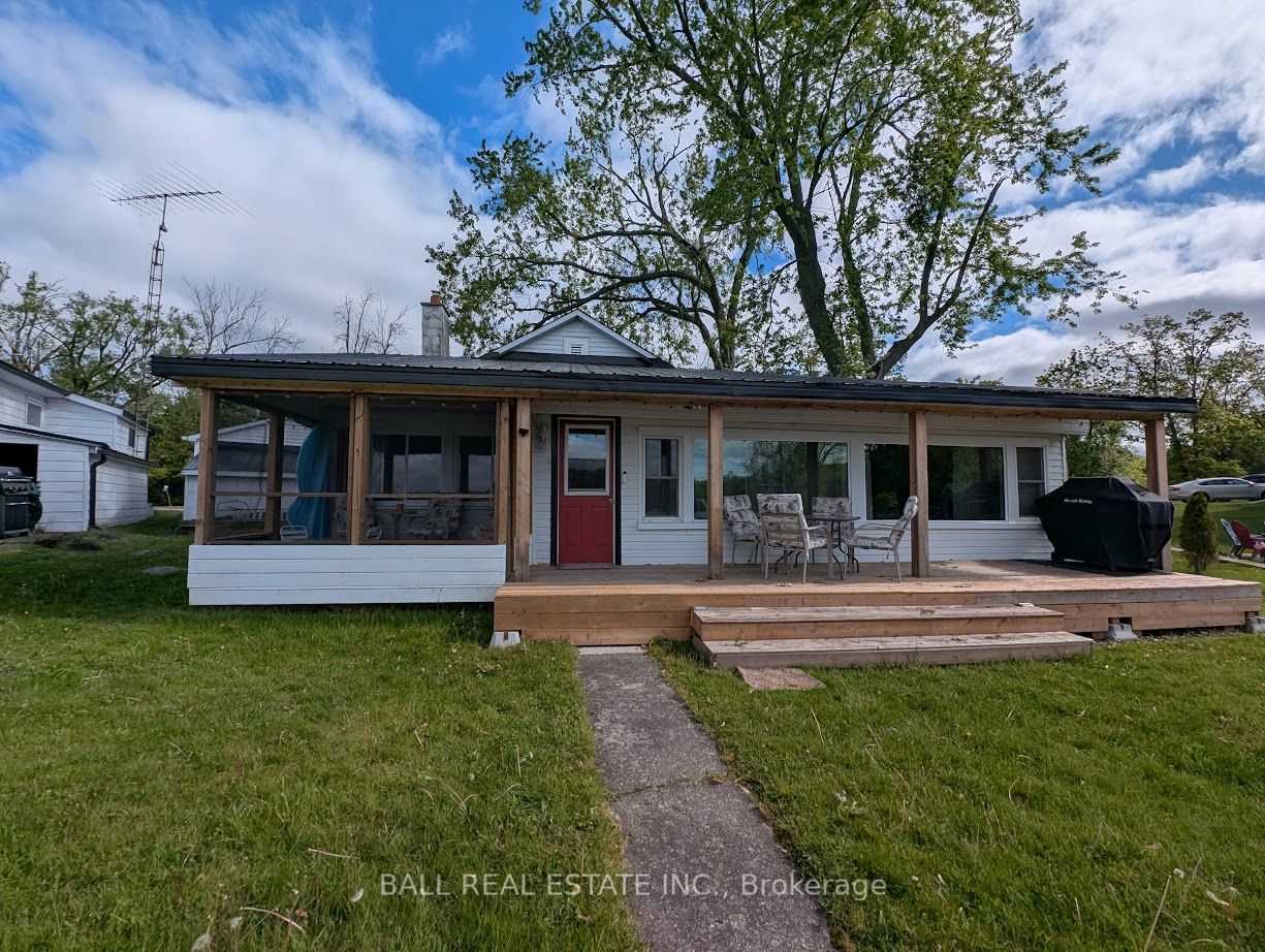 1129 Mccarthy Point Road Property Photo 1
