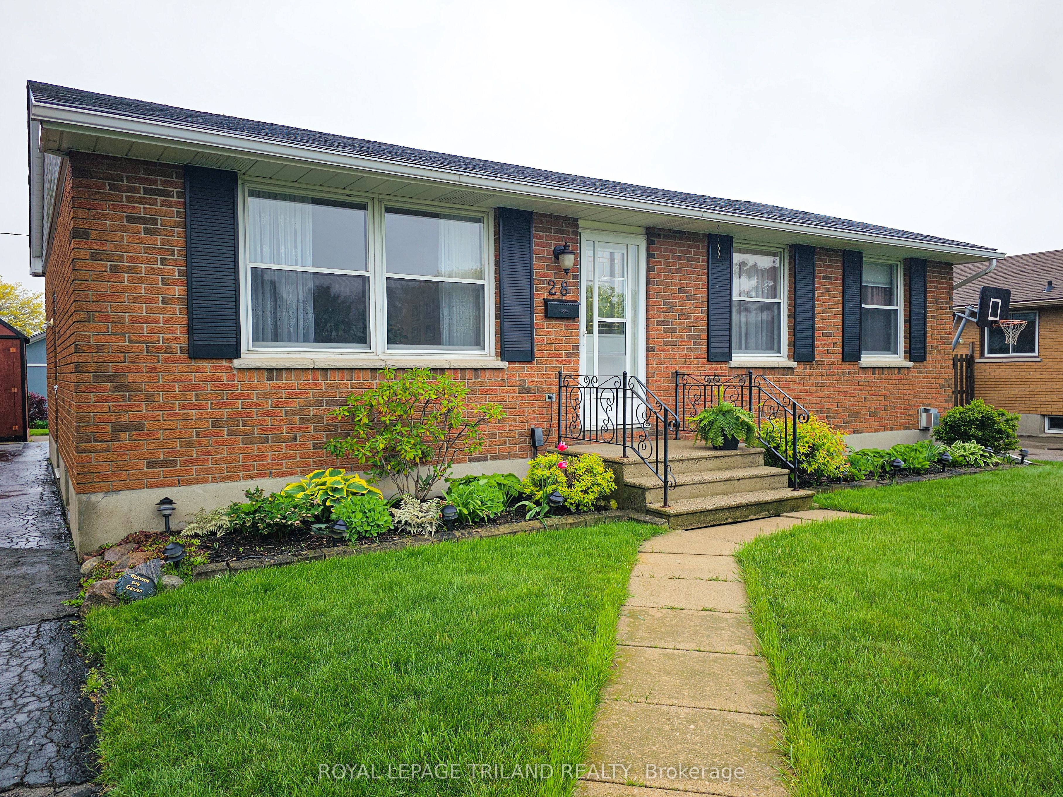 28 Raven Avenue Property Photo 1