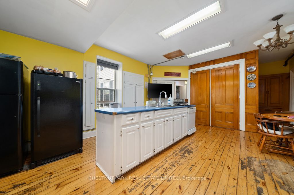 71 Queen St Property Photo 19