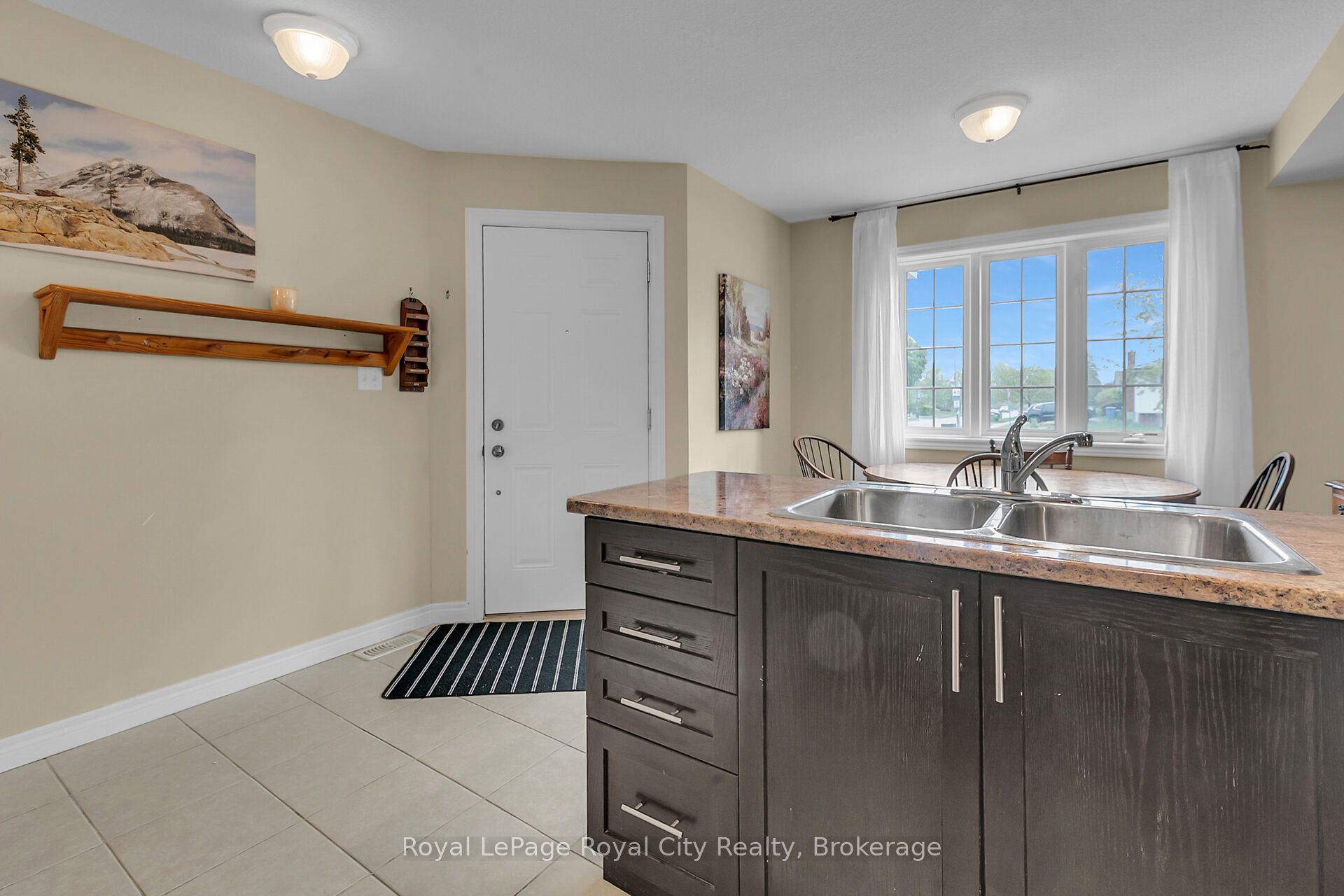 #a - 616 Woodlawn Road Property Photo 7