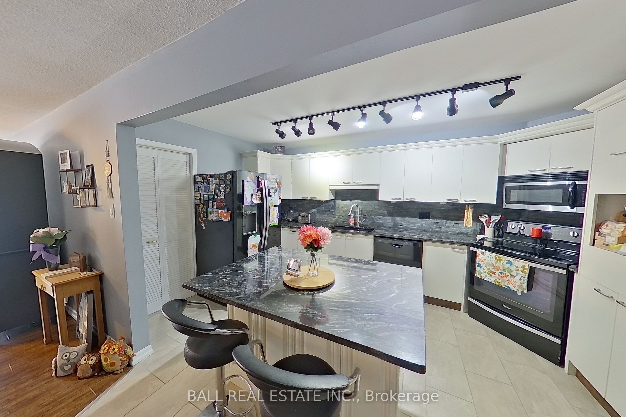 3 Paddock Wood #2 Property Photo 8