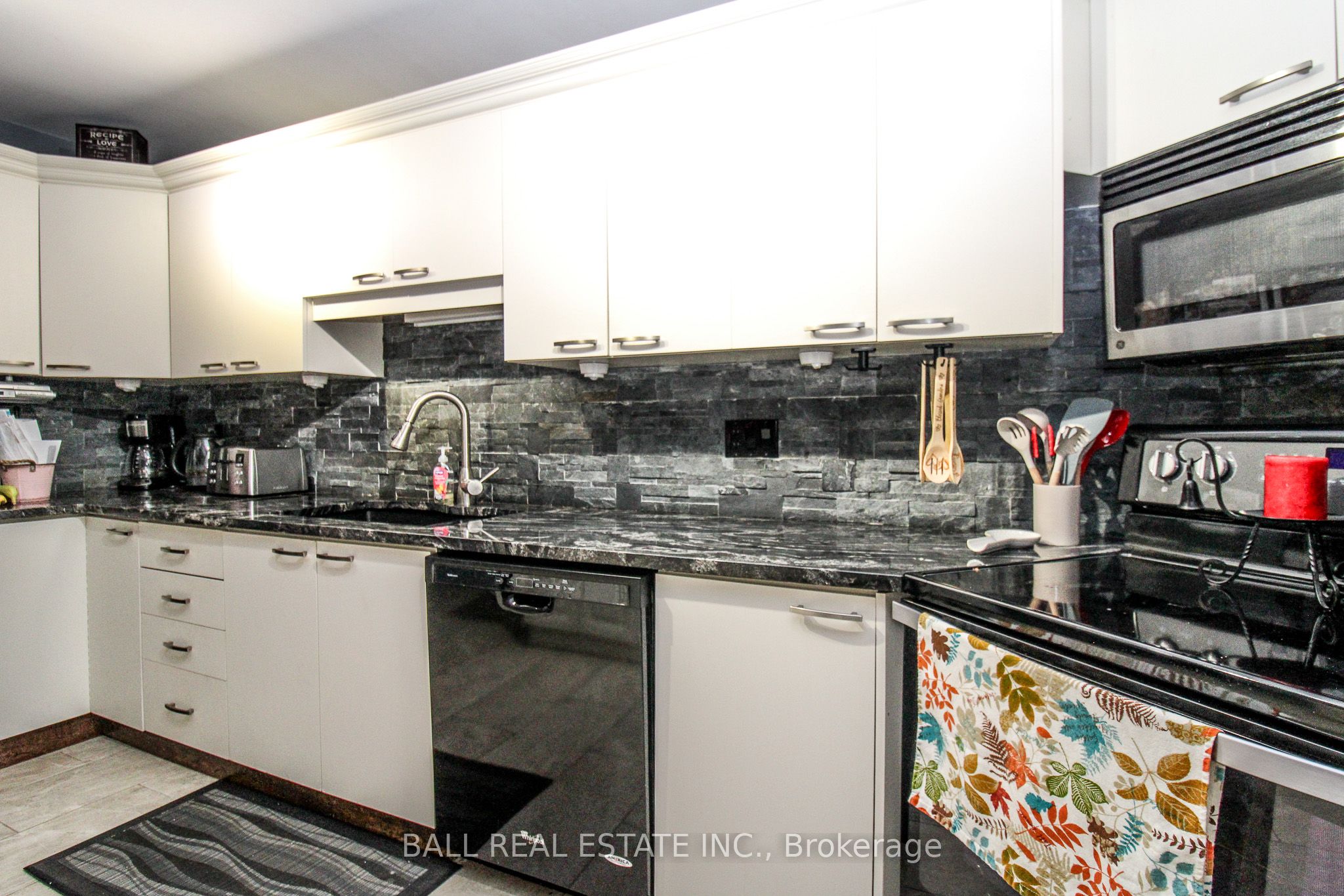 3 Paddock Wood #2 Property Photo 10