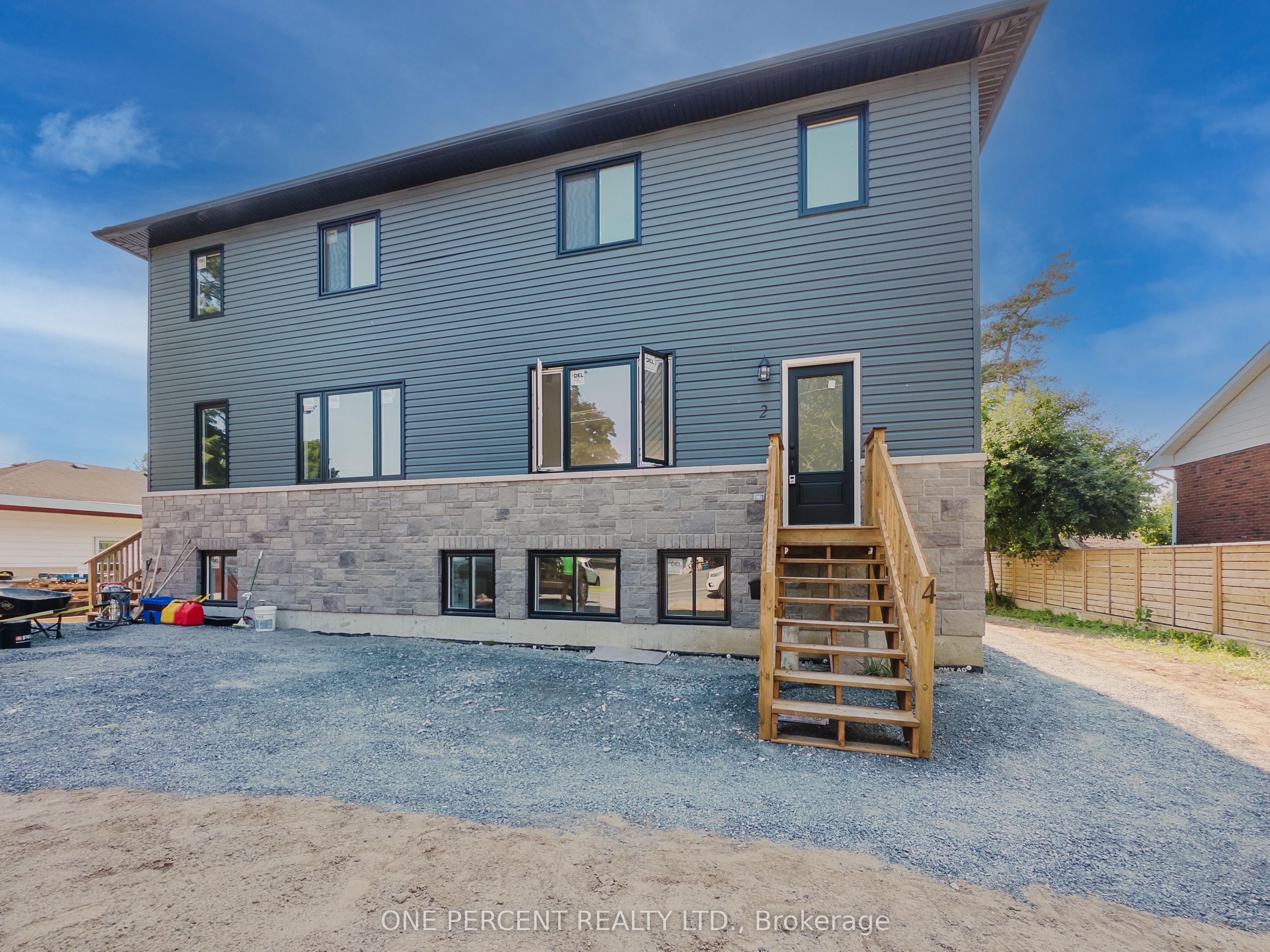 53 Lakeview Avenue Property Photo 1