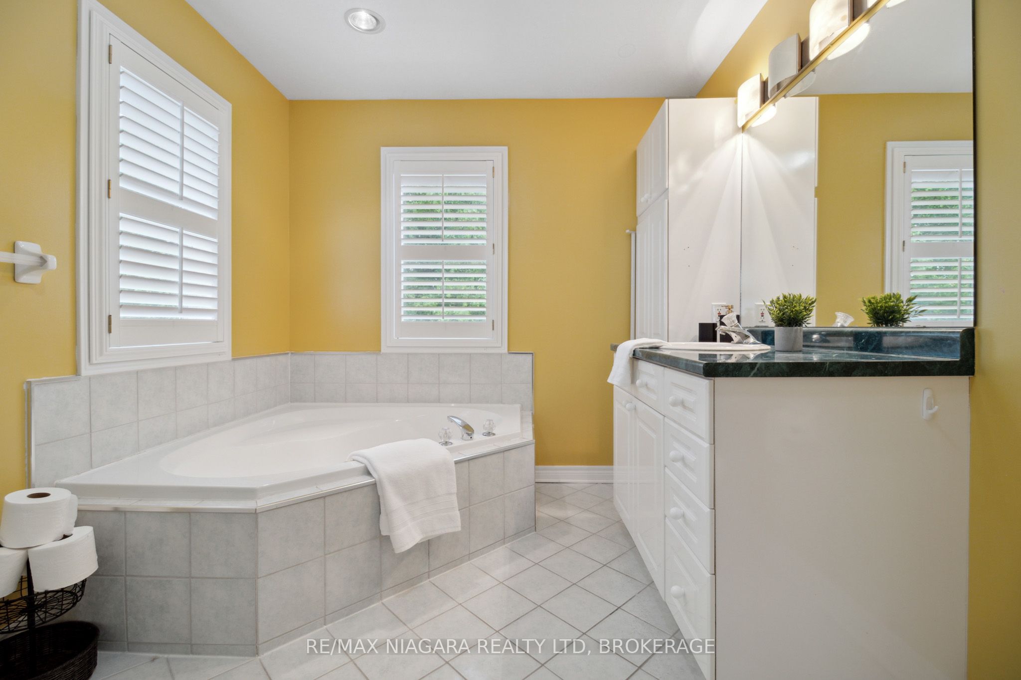 7955 Harvest Crescent Property Photo 26