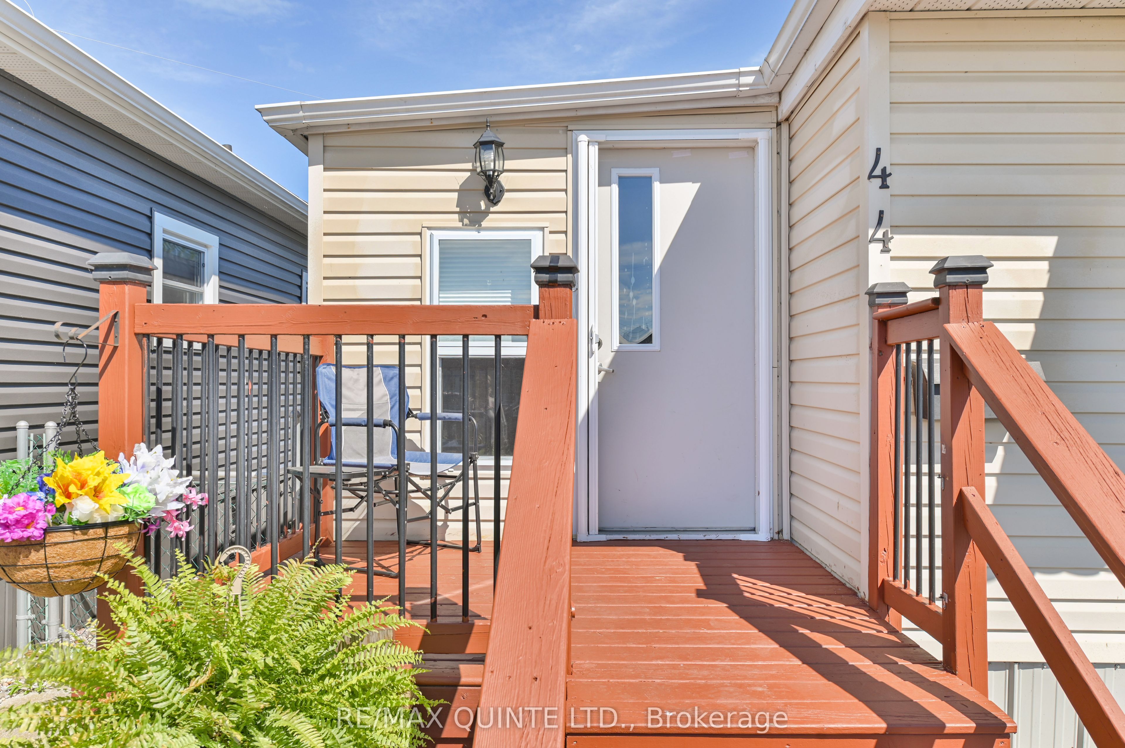 311 Dundas Street 44 Property Photo 4