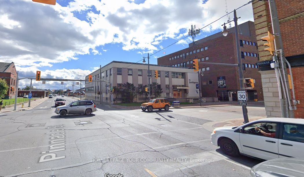 45 Bridge Street E Property Photo 5