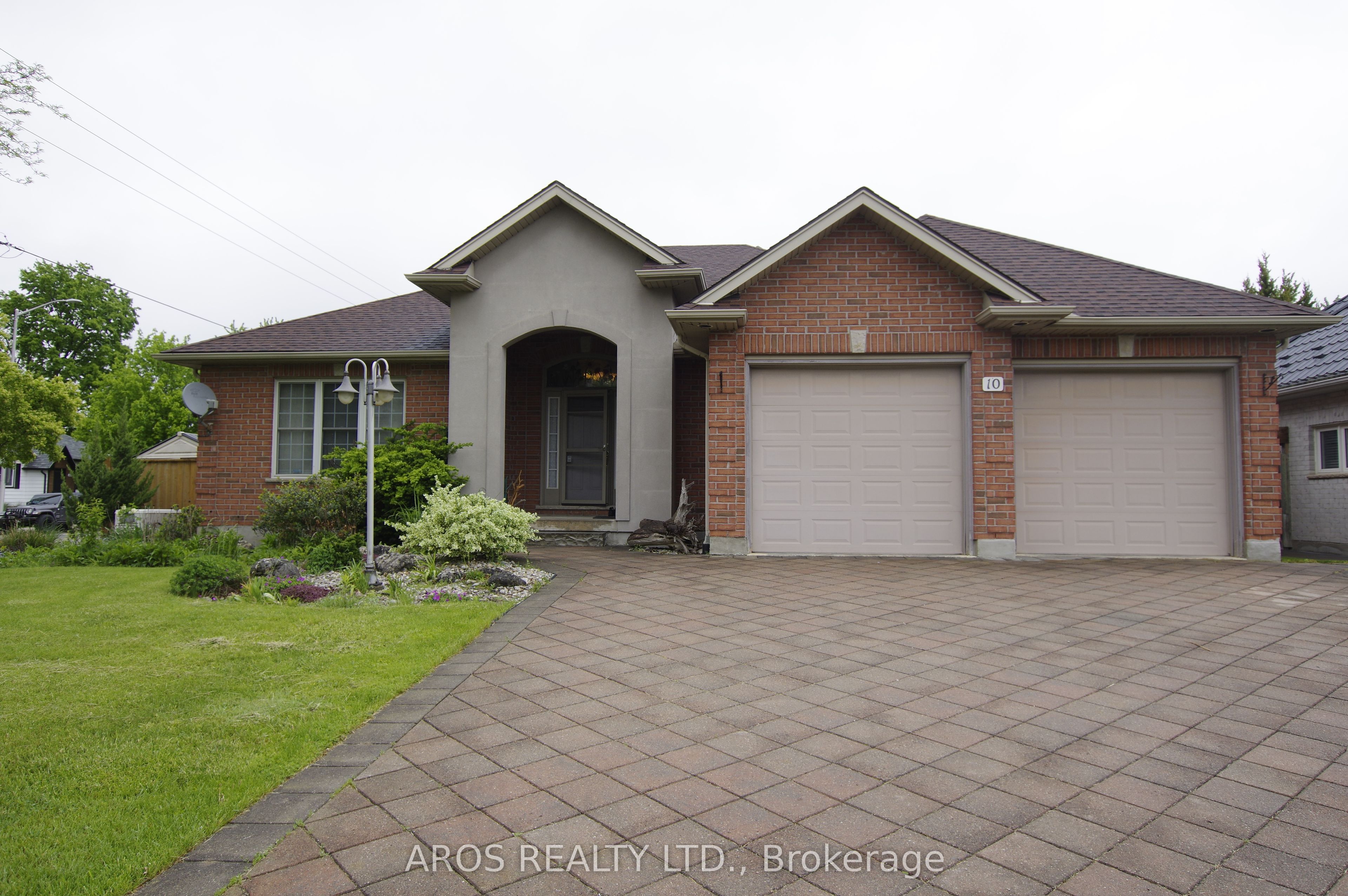 10 Prince Of Wales Gate N Property Photo 2