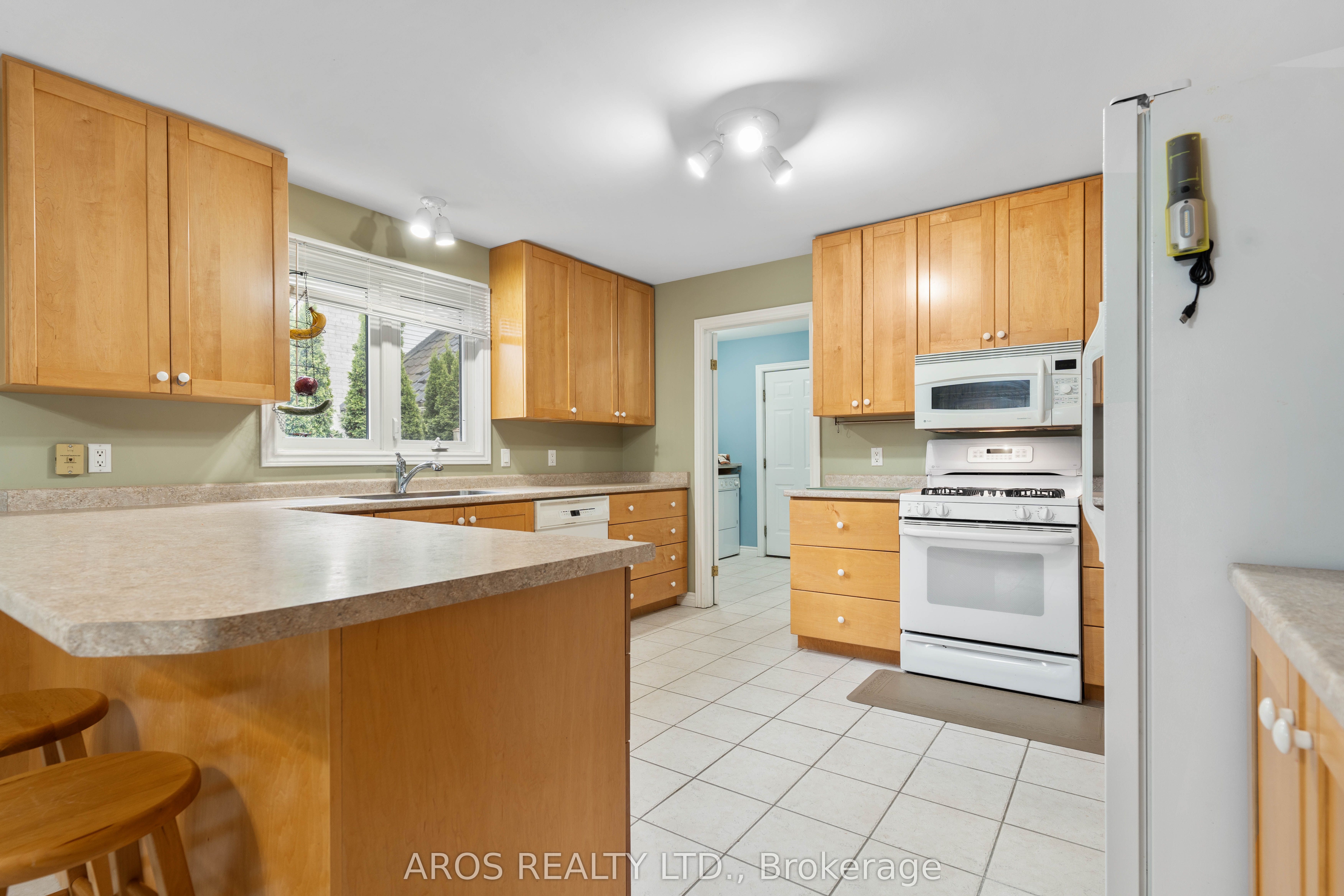 10 Prince Of Wales Gate N Property Photo 14
