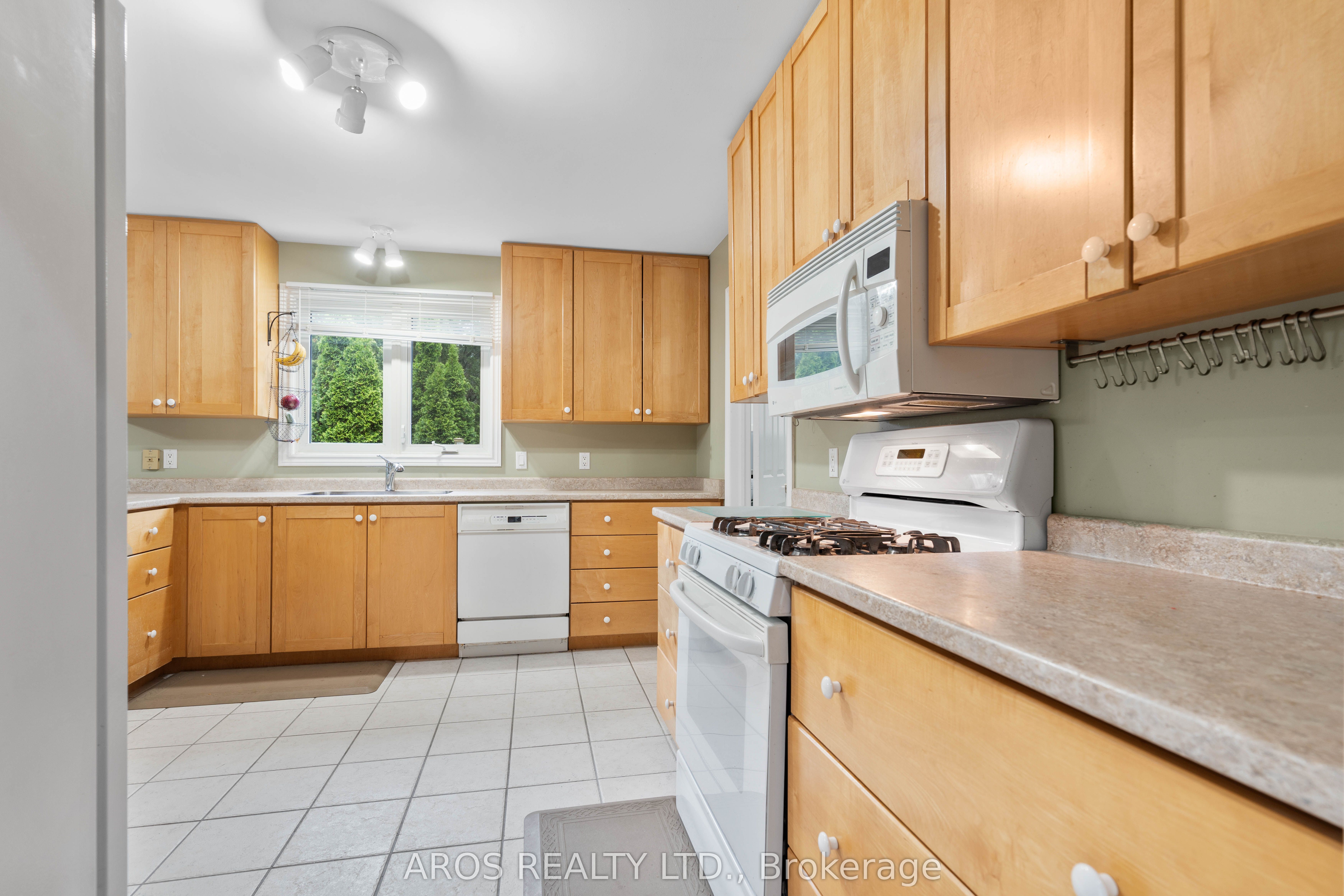 10 Prince Of Wales Gate N Property Photo 15