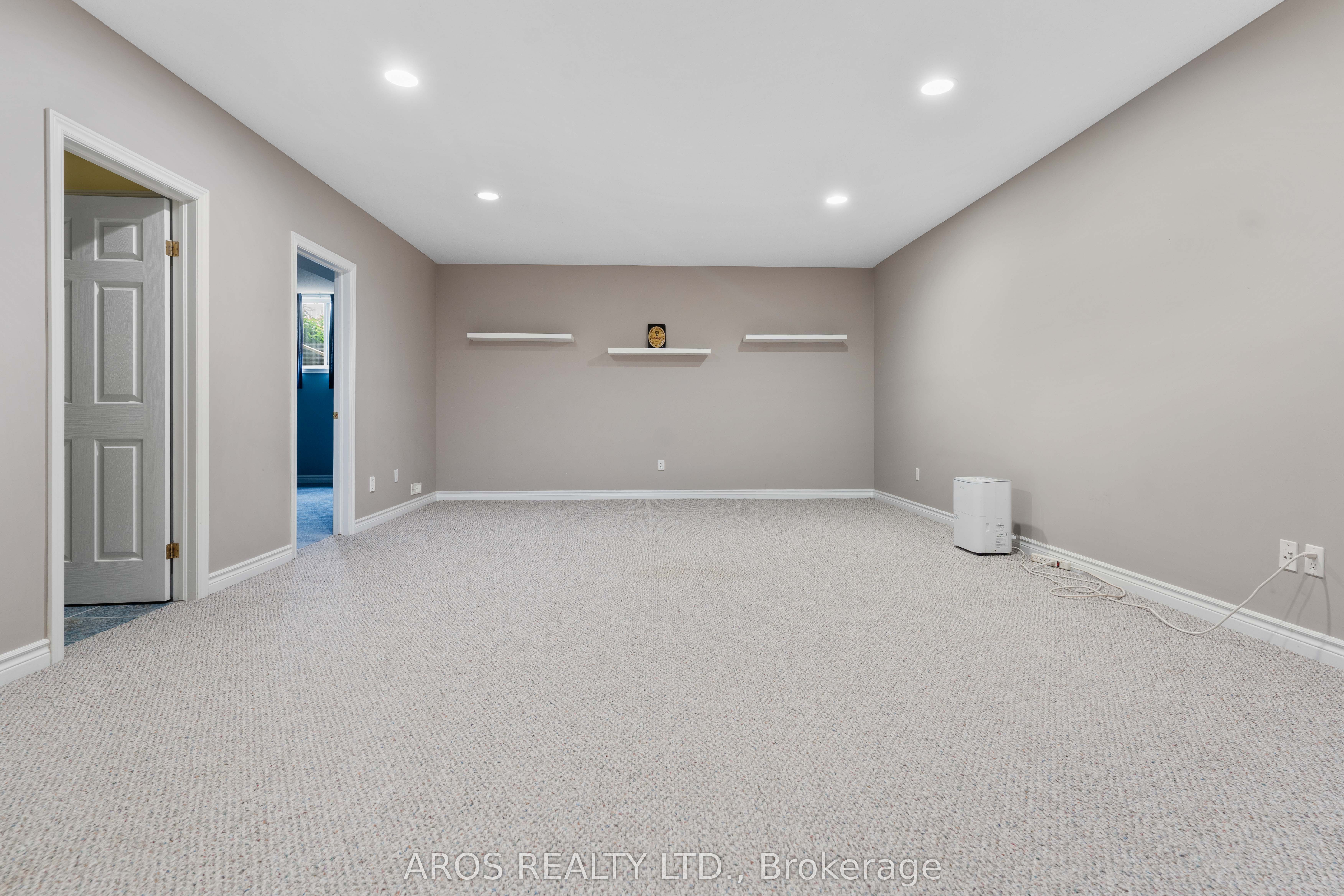 10 Prince Of Wales Gate N Property Photo 32