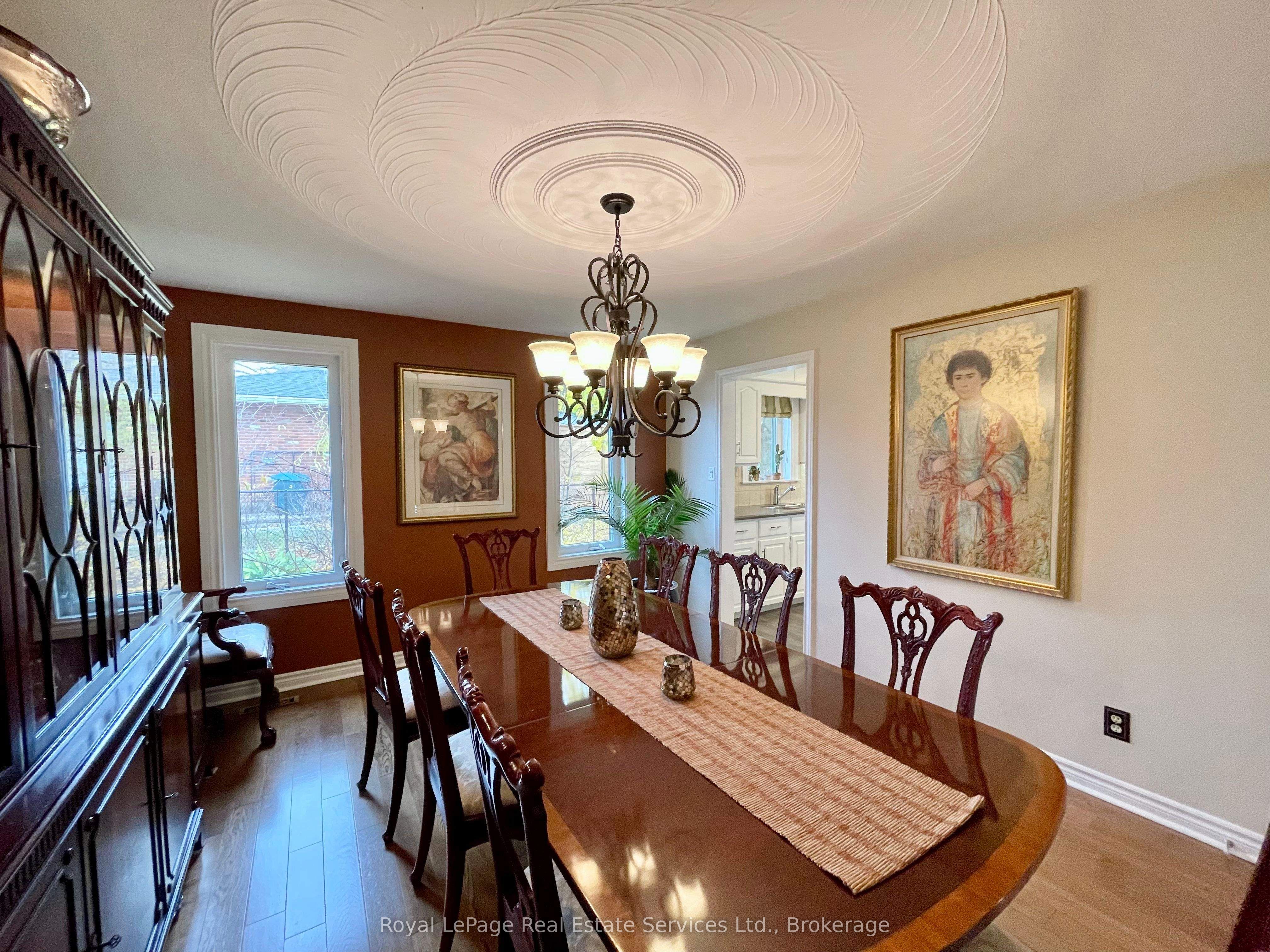 184 Dundas Street E Property Photo 7