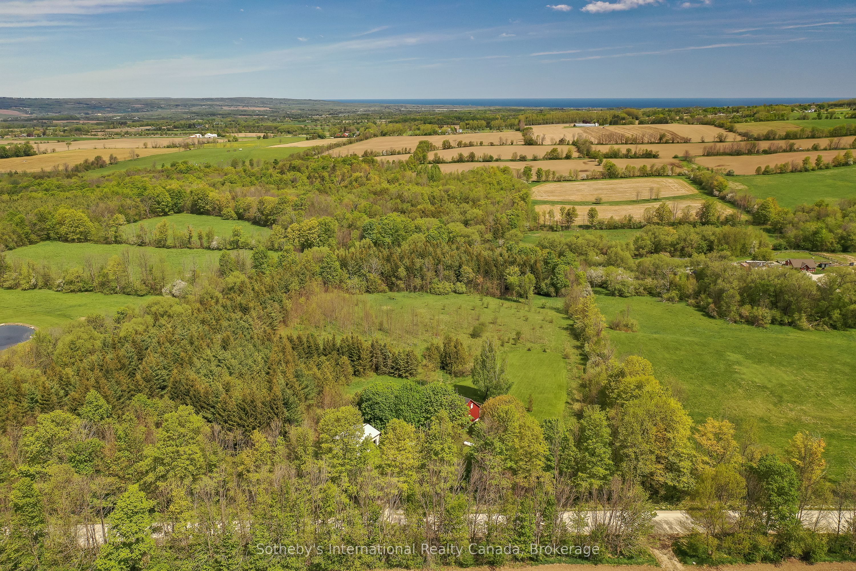 608173 12th Side Road Property Photo 5