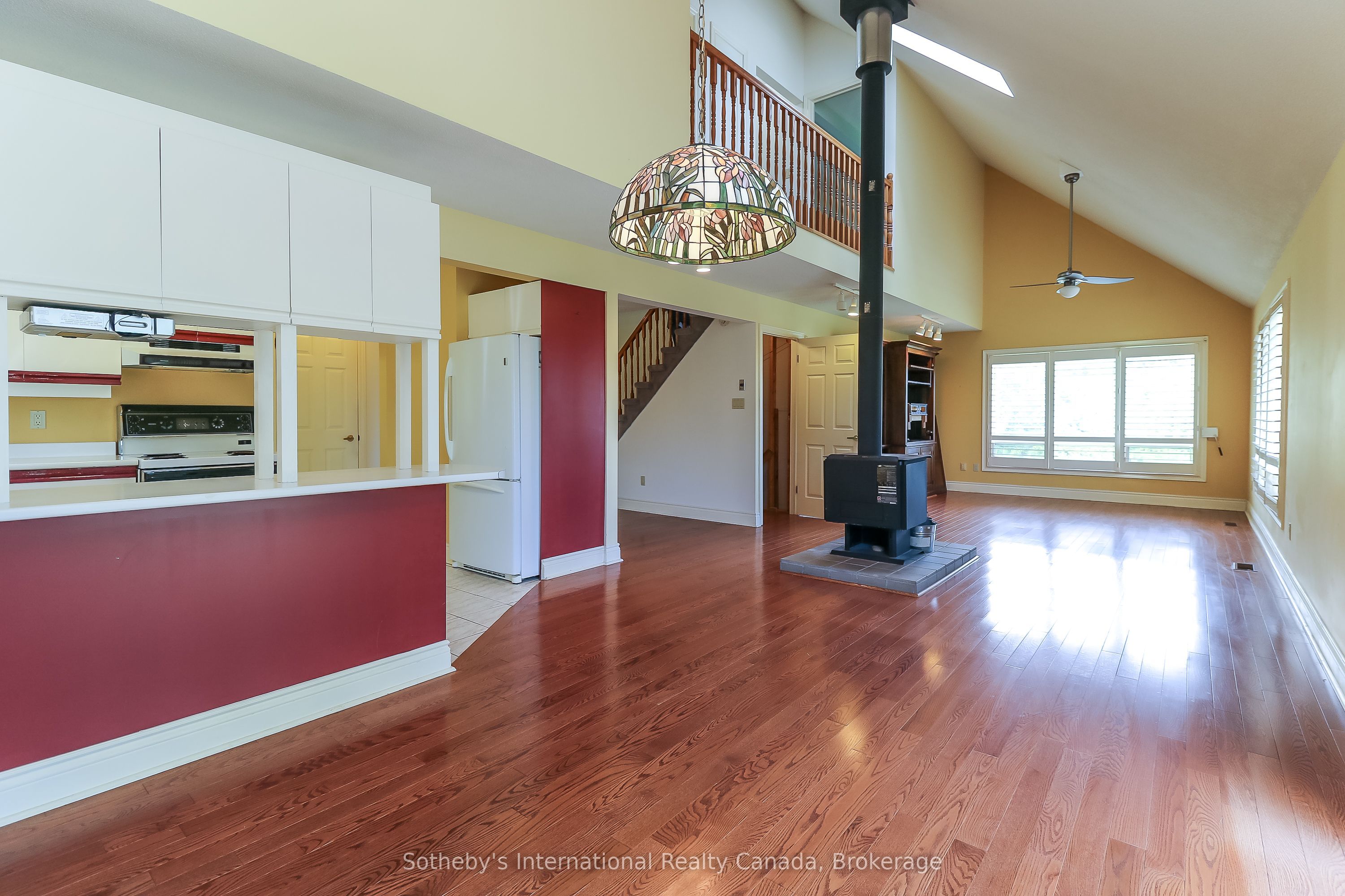 608173 12th Side Road Property Photo 14