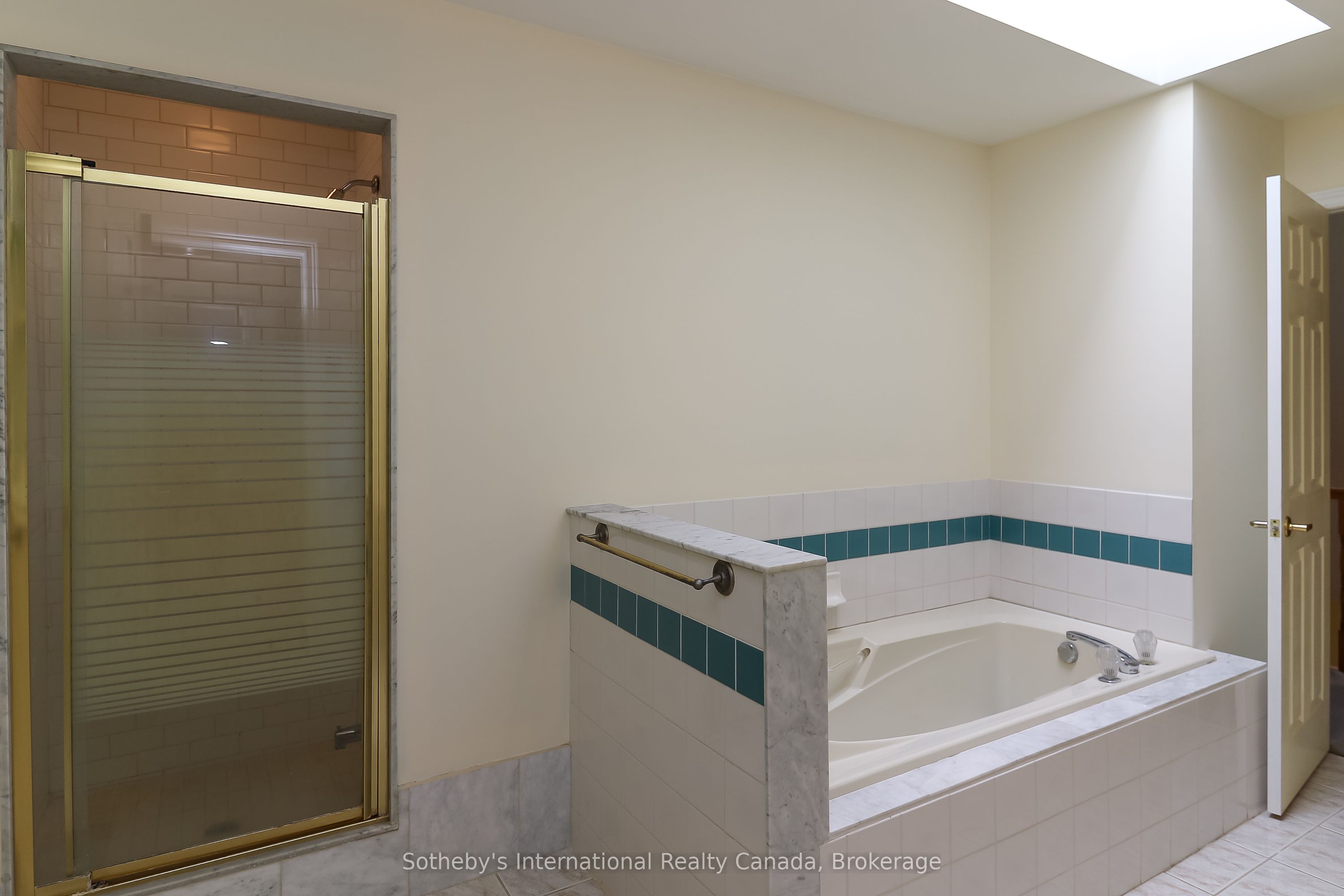 608173 12th Side Road Property Photo 19