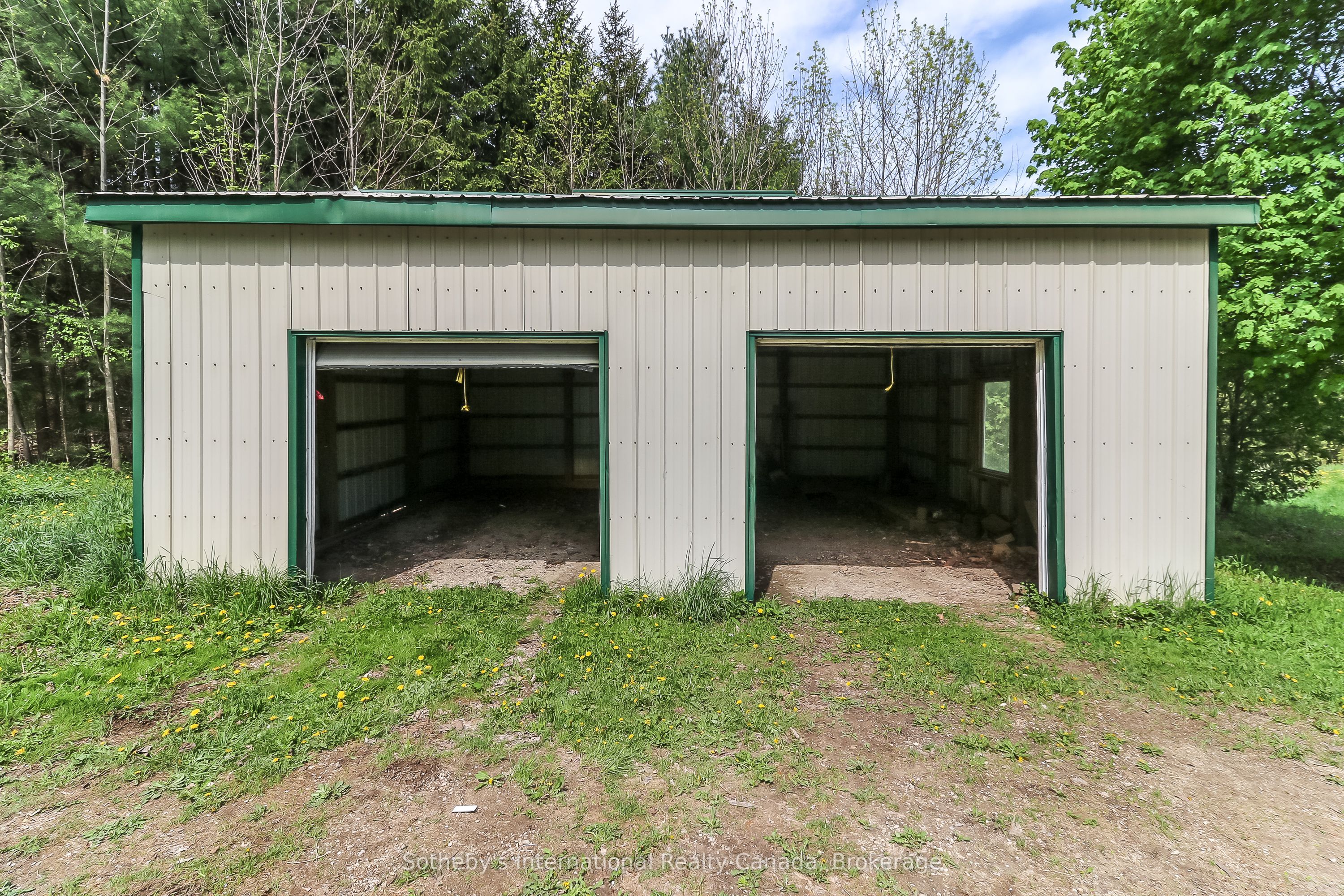 608173 12th Side Road Property Photo 33