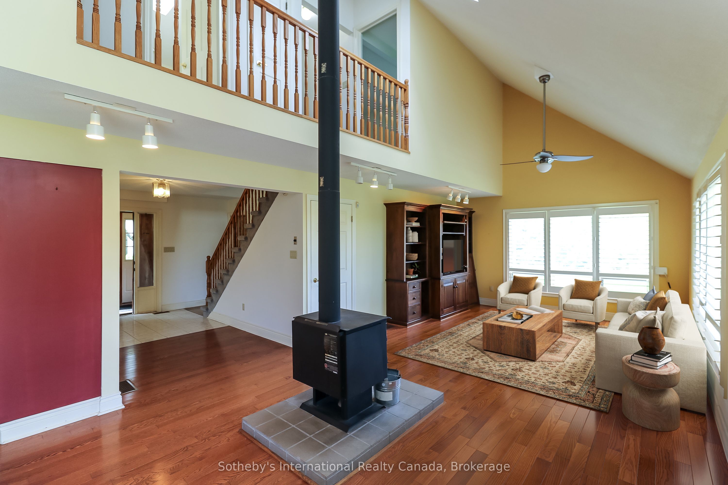608173 12th Side Road Property Photo 34