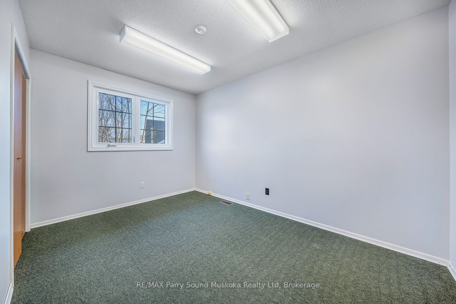 2 William Street Property Photo 5