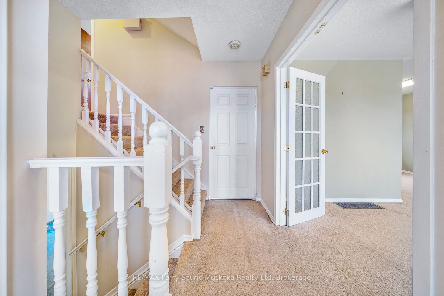2 William Street Property Photo 6