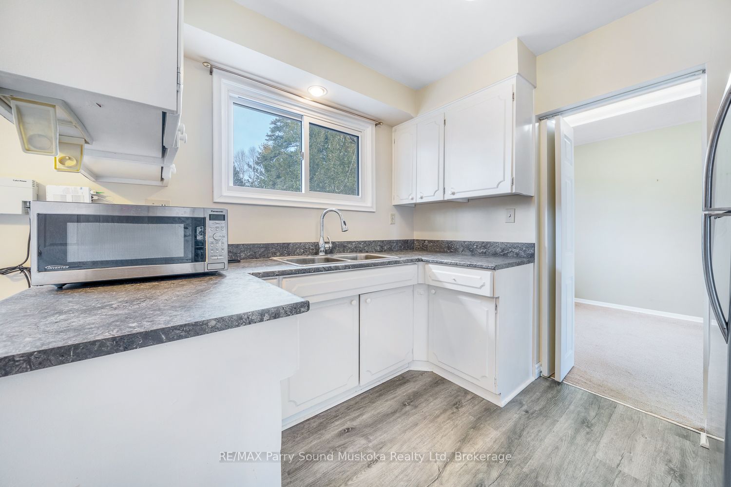 2 William Street Property Photo 18